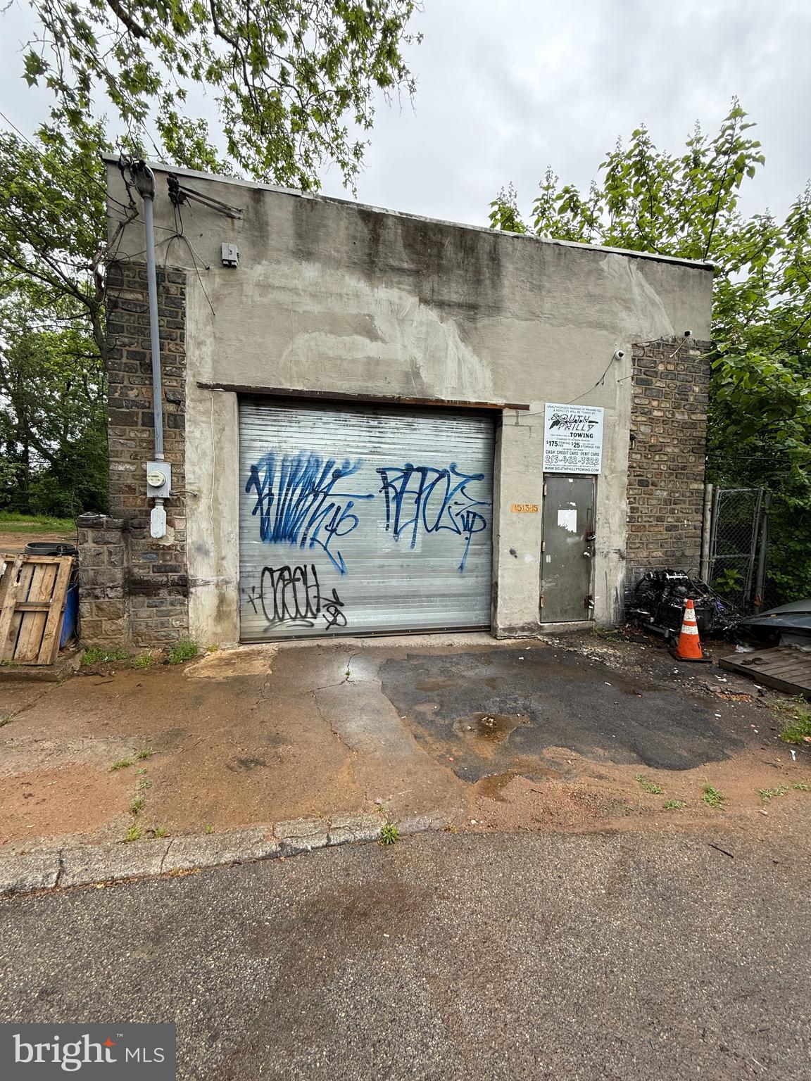 Rare opportunity to own a 2,500 SQ FT private garage on a quiet block located in the Kingsessing neighborhood of West Philadelphia! Located just over the Grays Ferry bridge, minutes from the UPENN Pennovation Center, University of the Sciences, University of Pennsylvania and so much more. Front of the garage is currently being used as a mechanic/repair shop. Rear portion is currently being used as an educational facility. Garage will be delivered vacant upon purchase. Contact listing agent for more info and tours. Property to be sold AS-IS, WHERE-IS. Sellers may or may not remove some items prior to settlement.