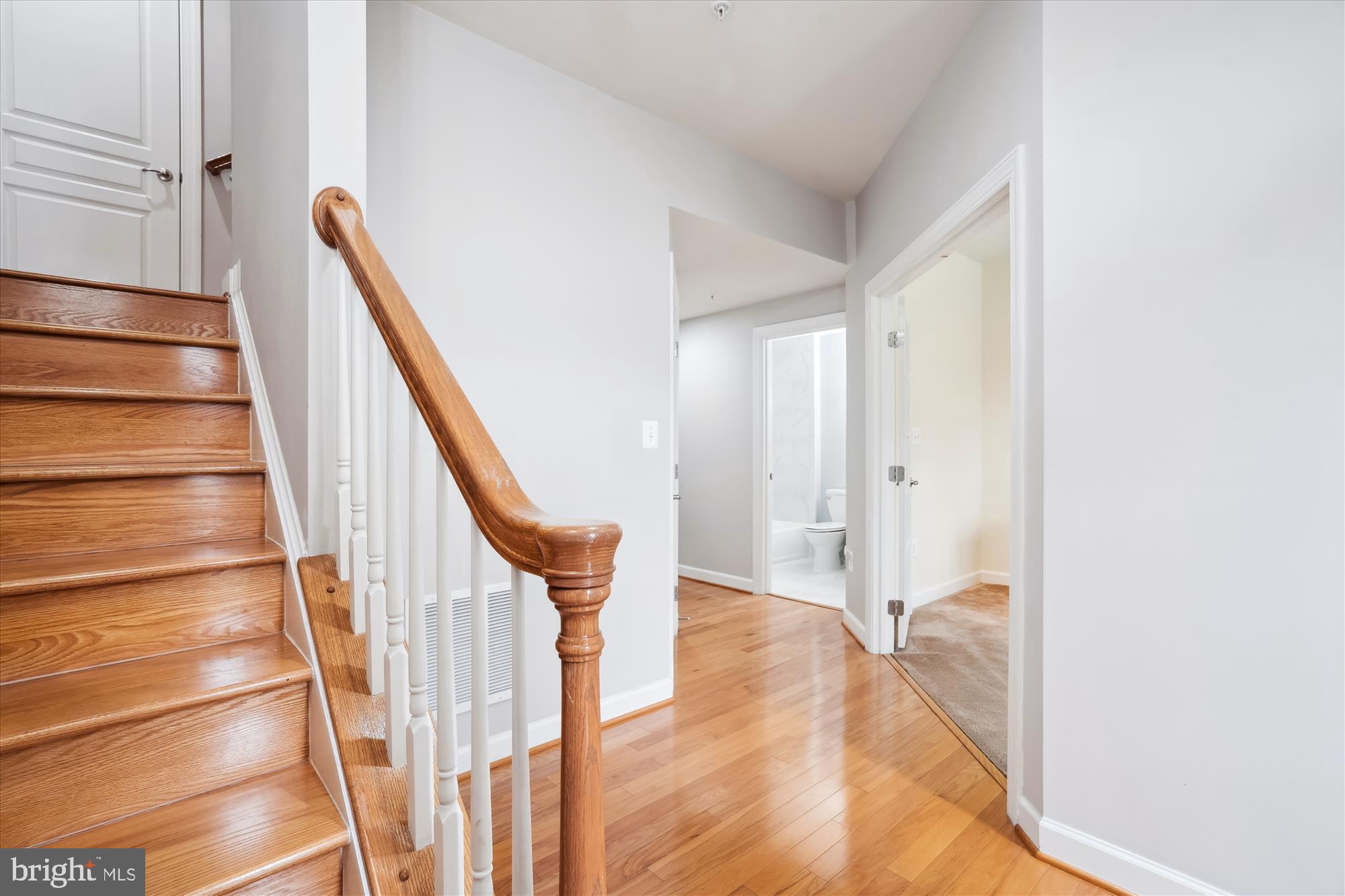 7806 TUCKAHOE COURT