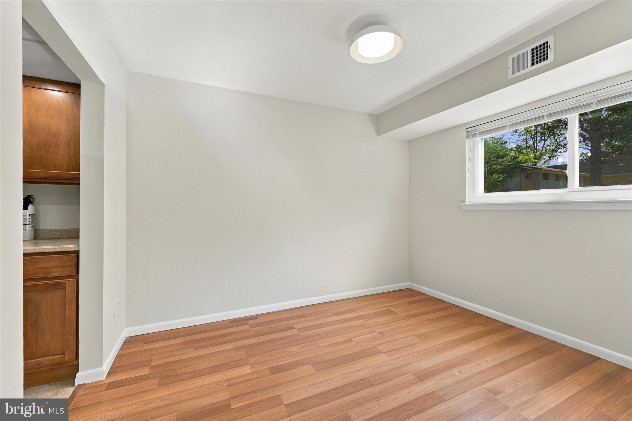 1518 MANLEY ROAD B-32