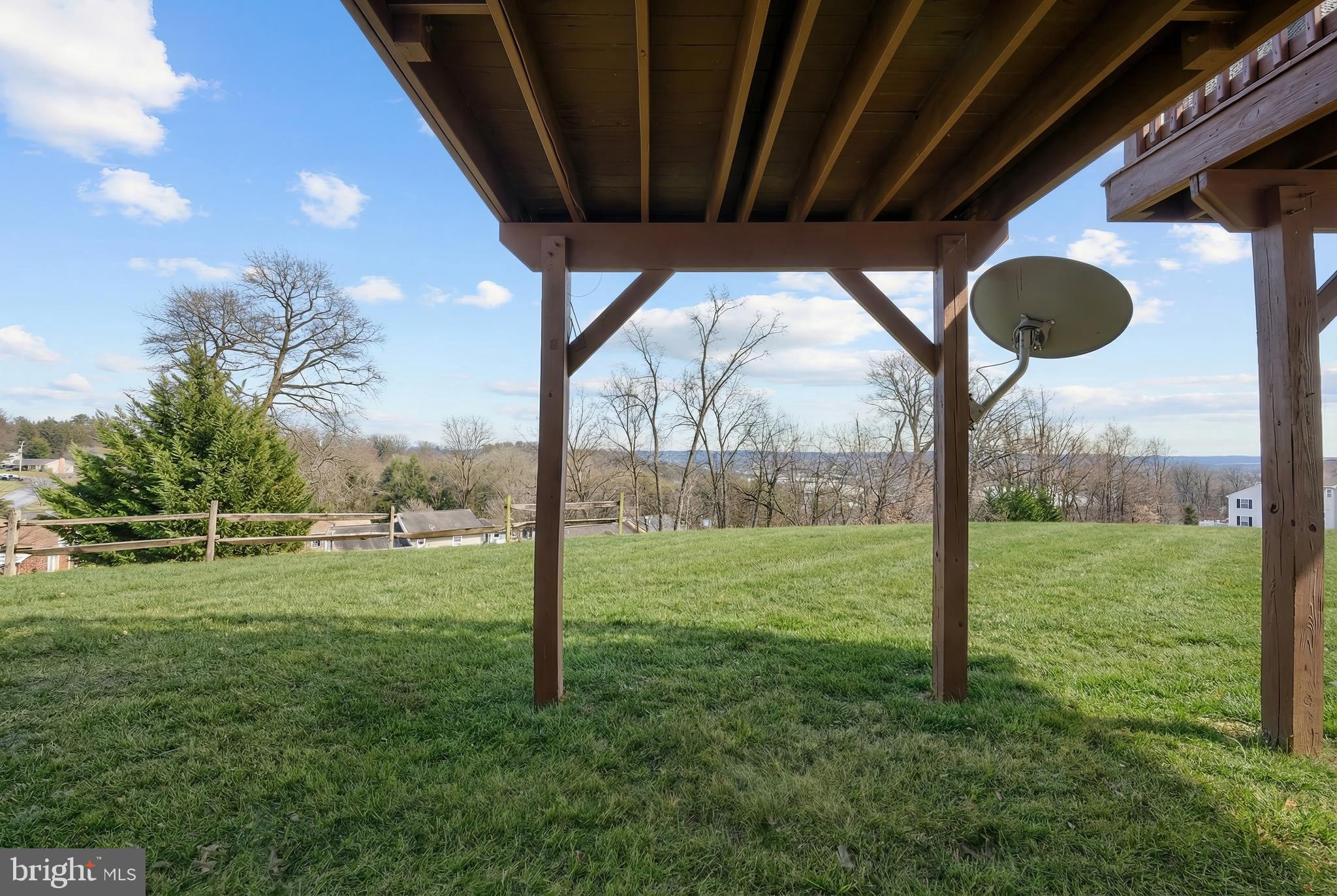 2222 LIVE OAK LANE 2222