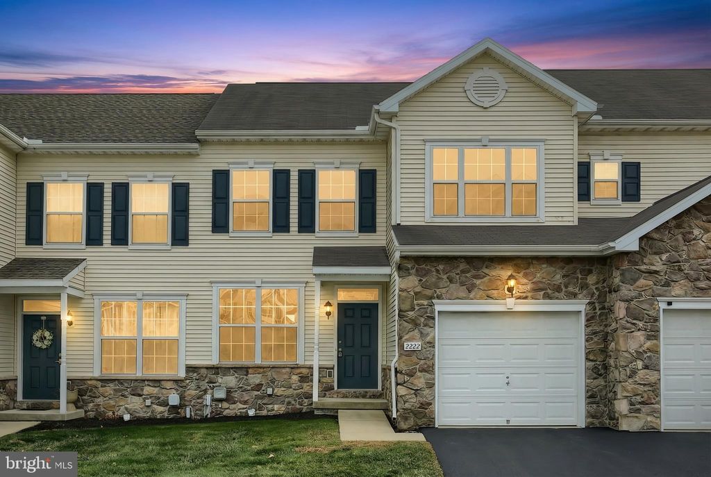 Photo of 2222 Live Oak Lane #2222, YORK, PA 17406 (MLS # PAYK2096410)