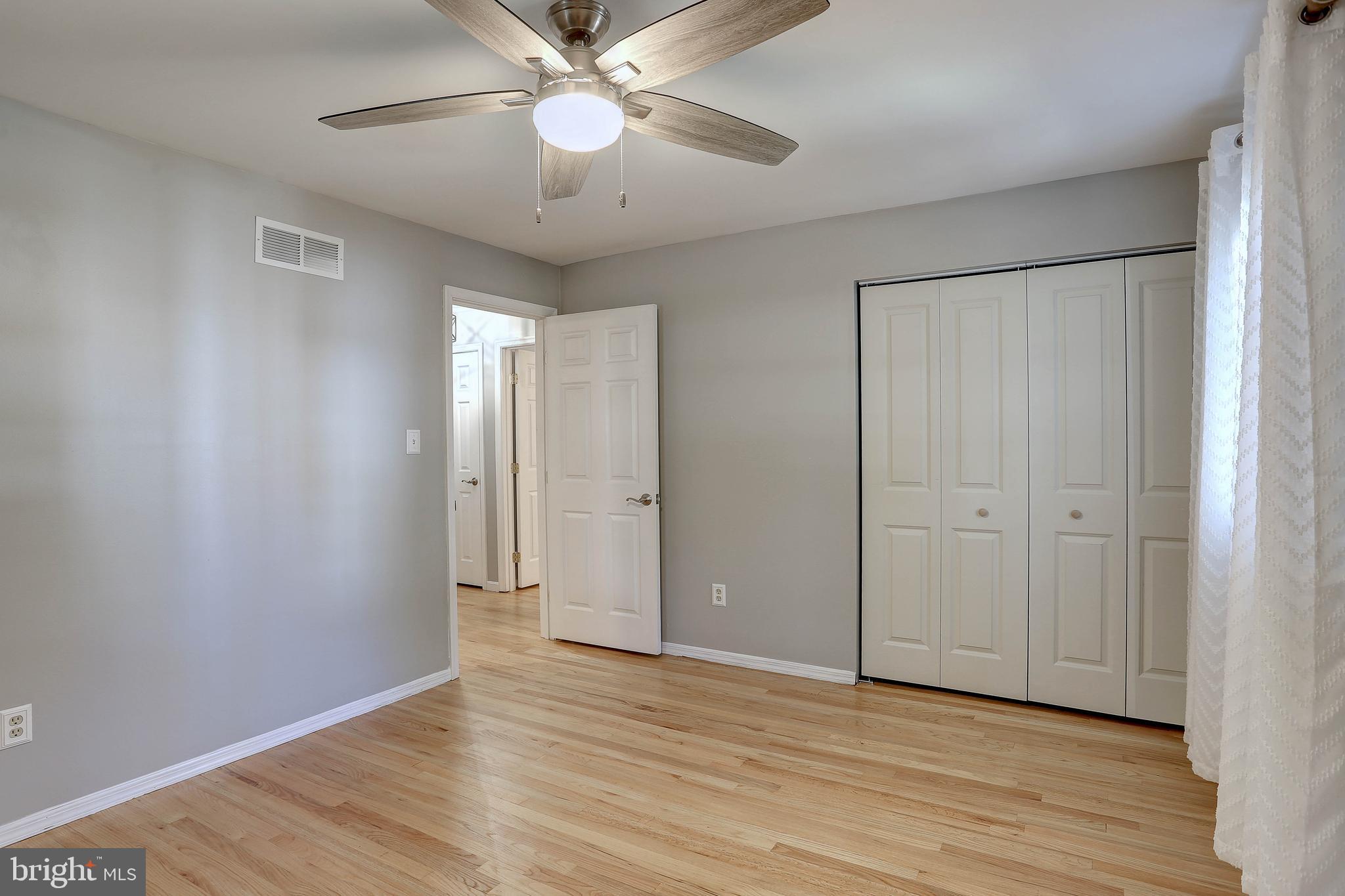 LONG POINT - Residential