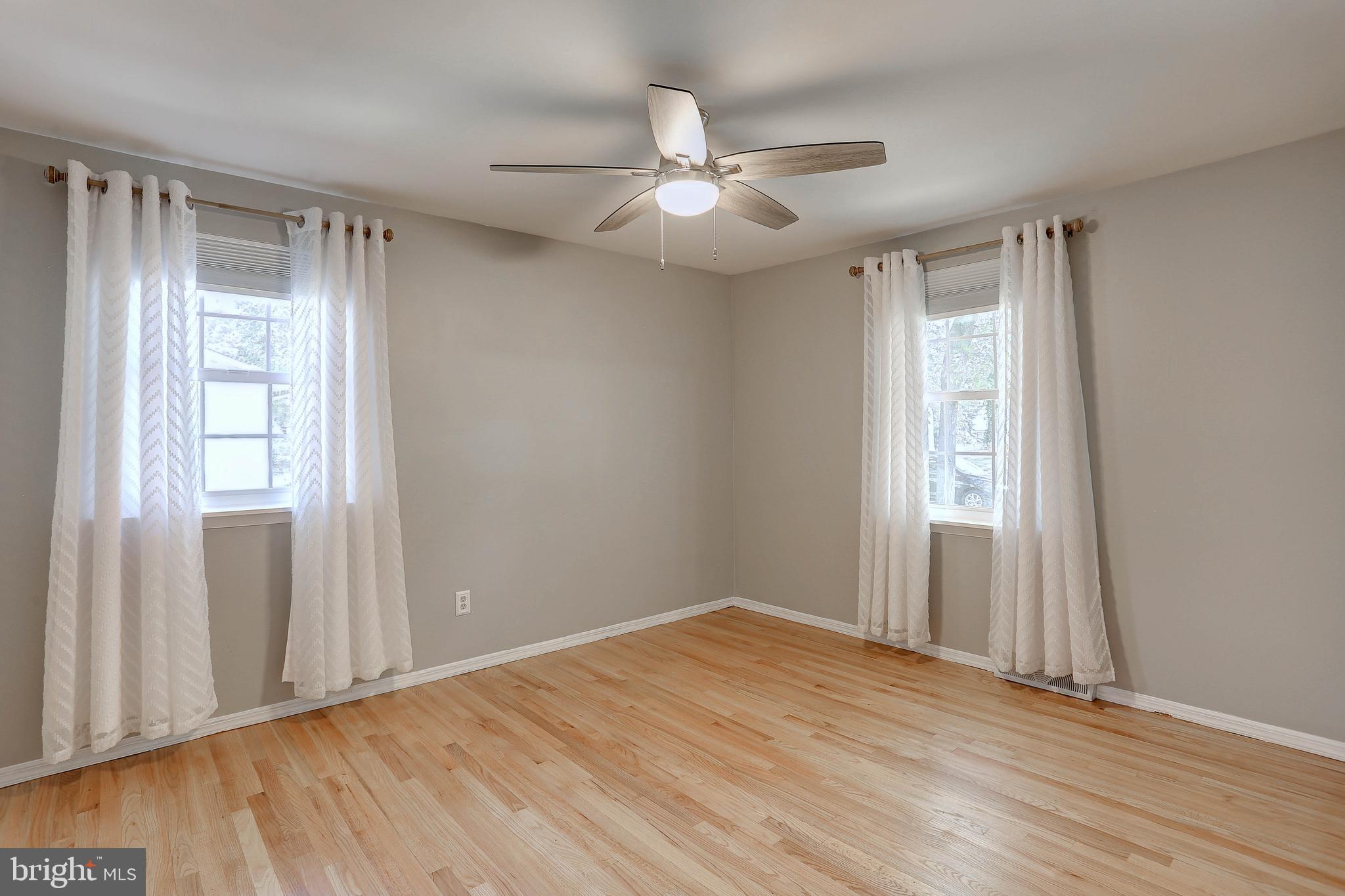 LONG POINT - Residential