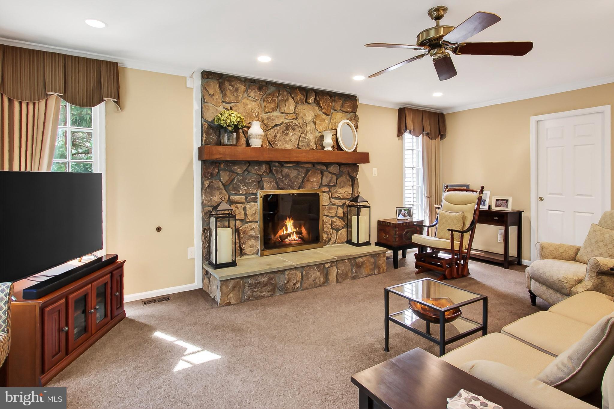 FAIRFAX STATION - Residential