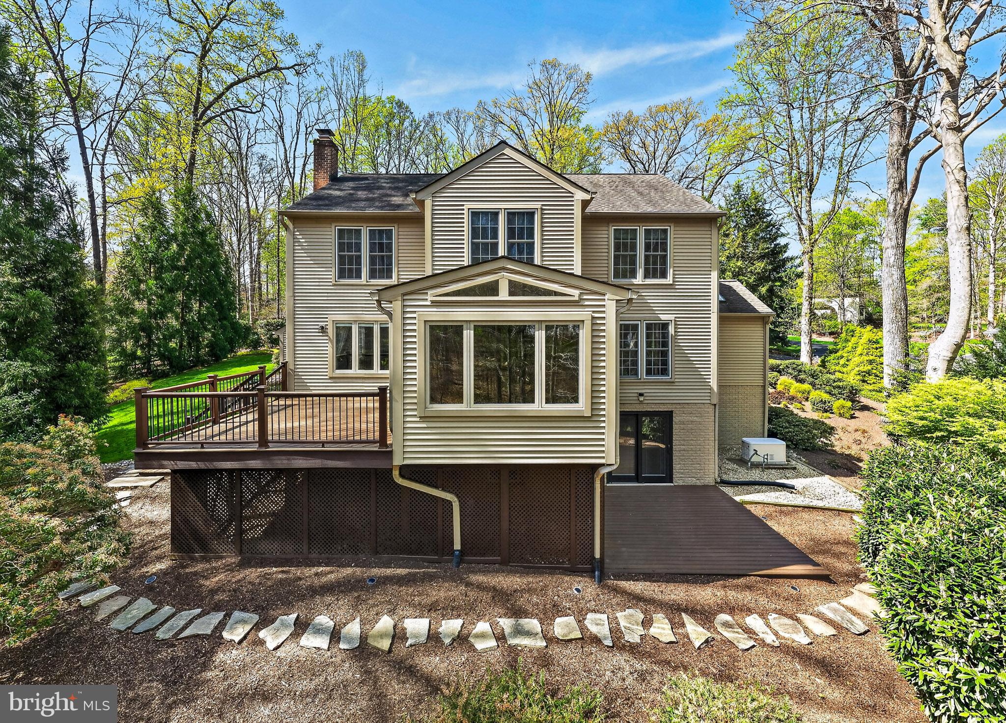 FAIRFAX STATION - Residential