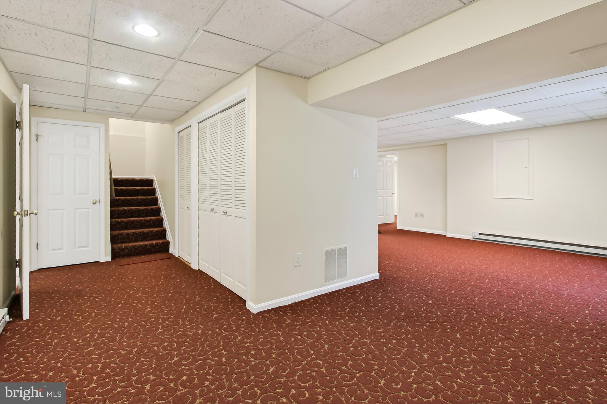 FAIRFAX STATION - Residential