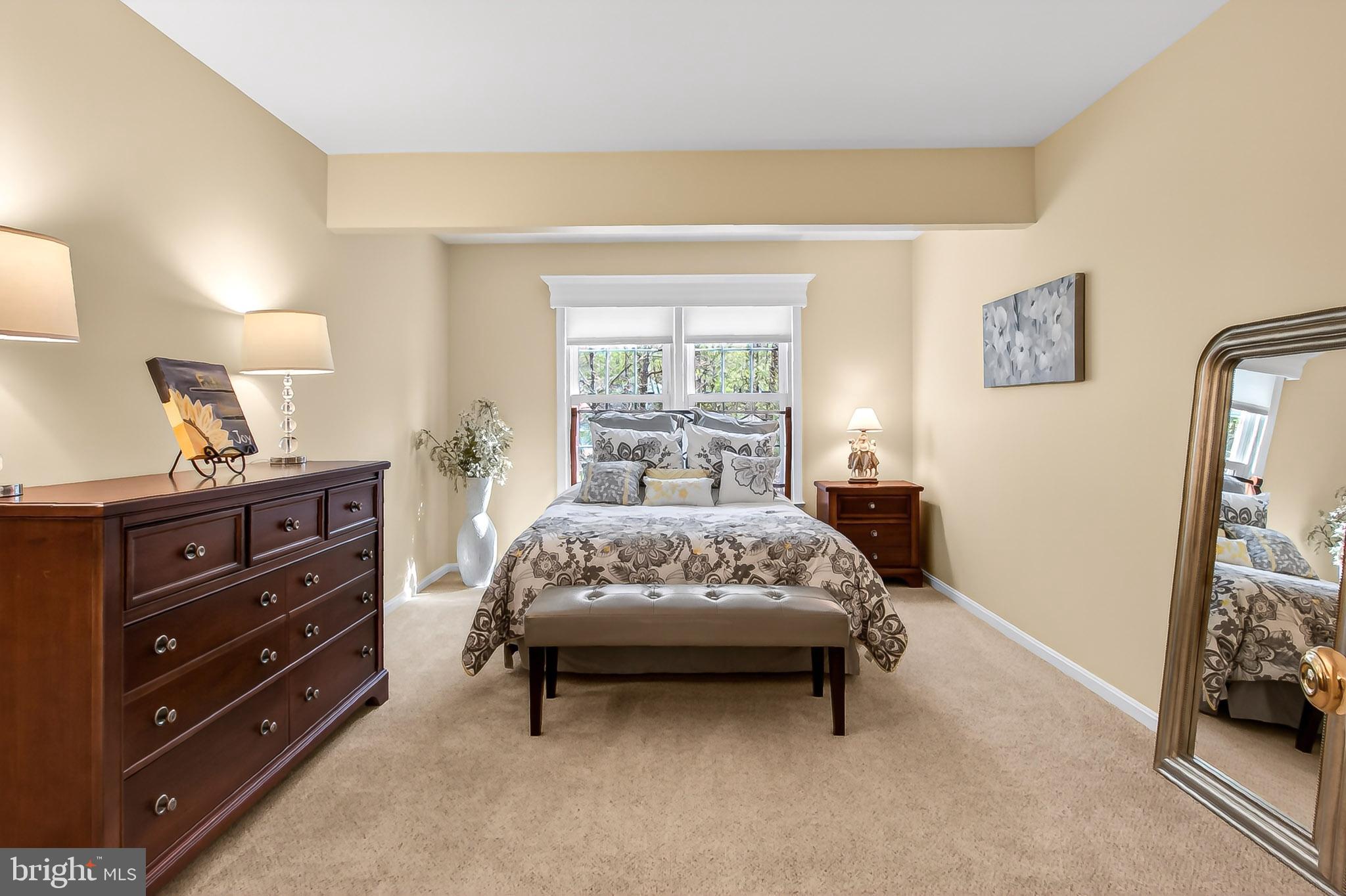 FAIRFAX STATION - Residential