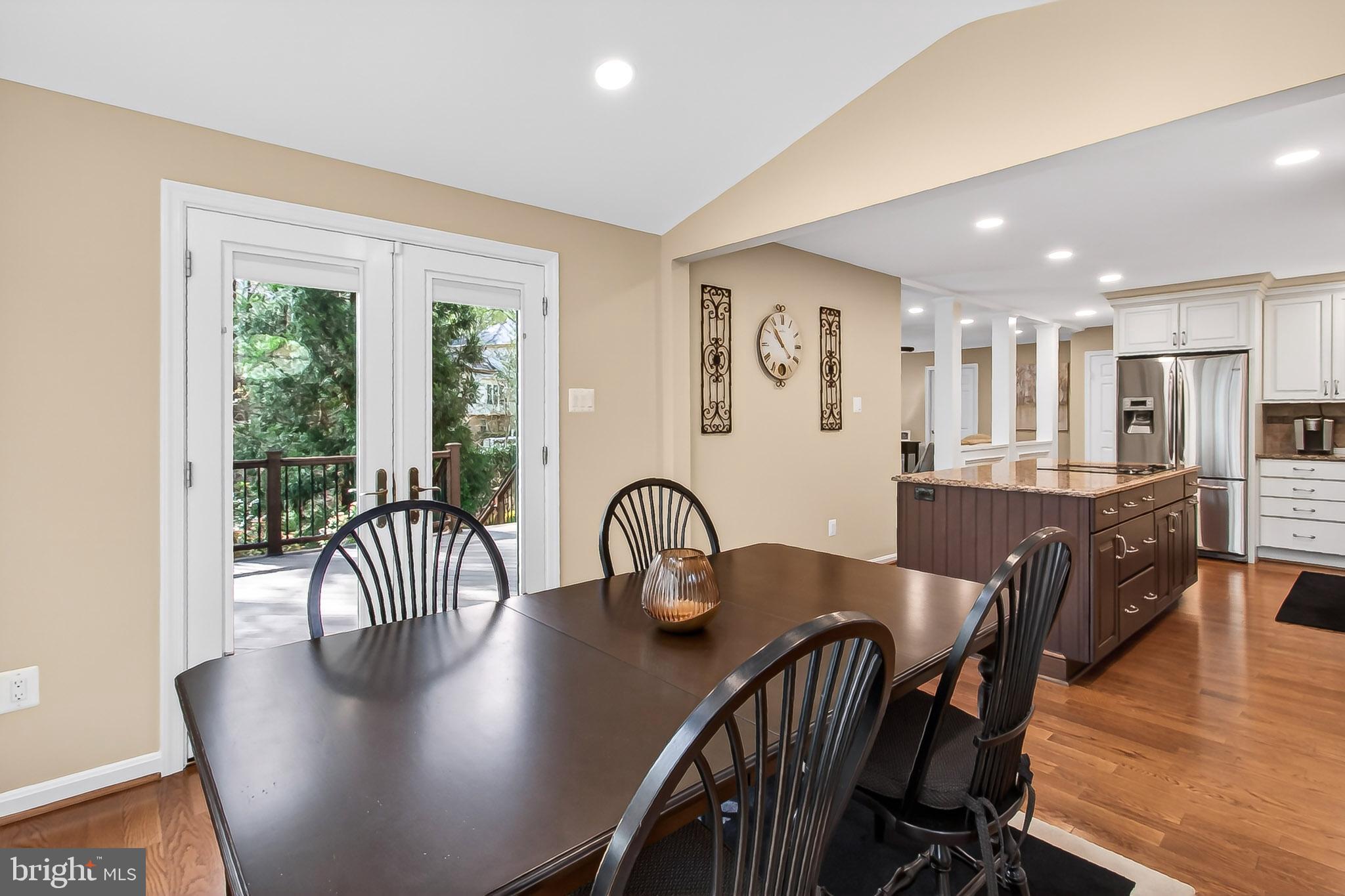 FAIRFAX STATION - Residential