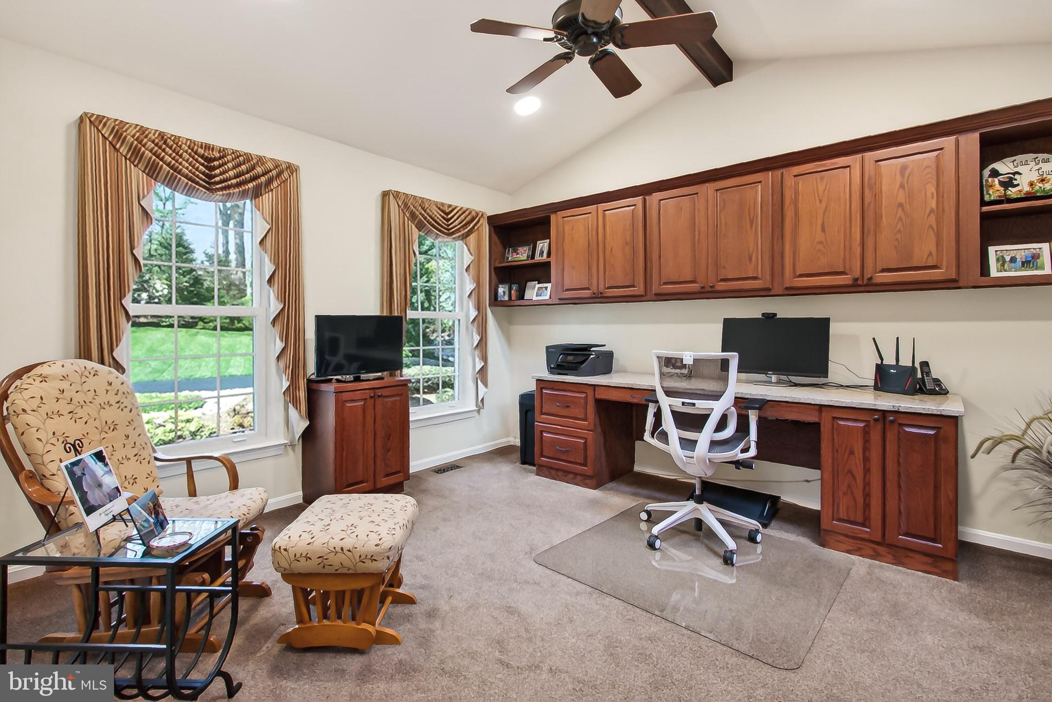 FAIRFAX STATION - Residential