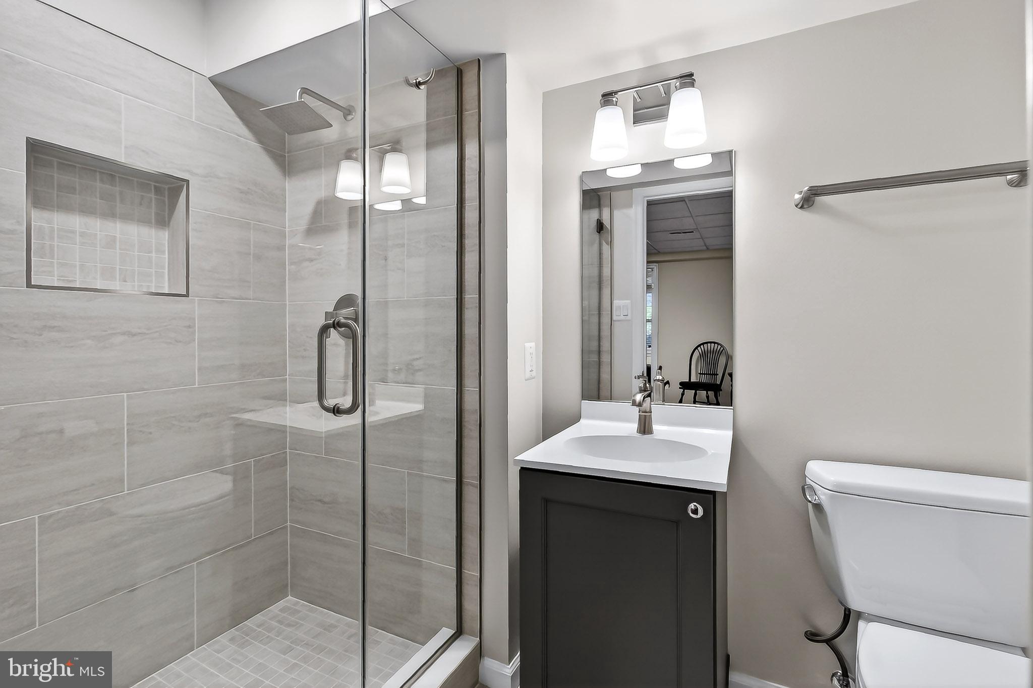 FAIRFAX STATION - Residential