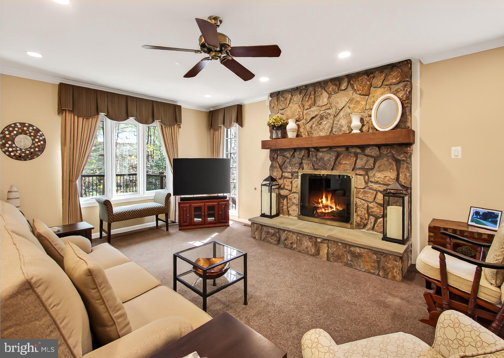 FAIRFAX STATION - Residential