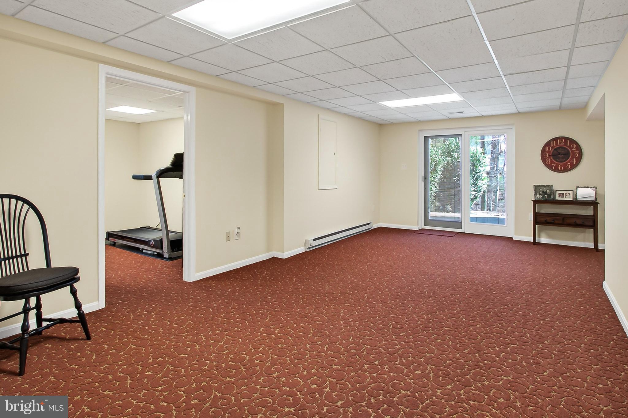 FAIRFAX STATION - Residential