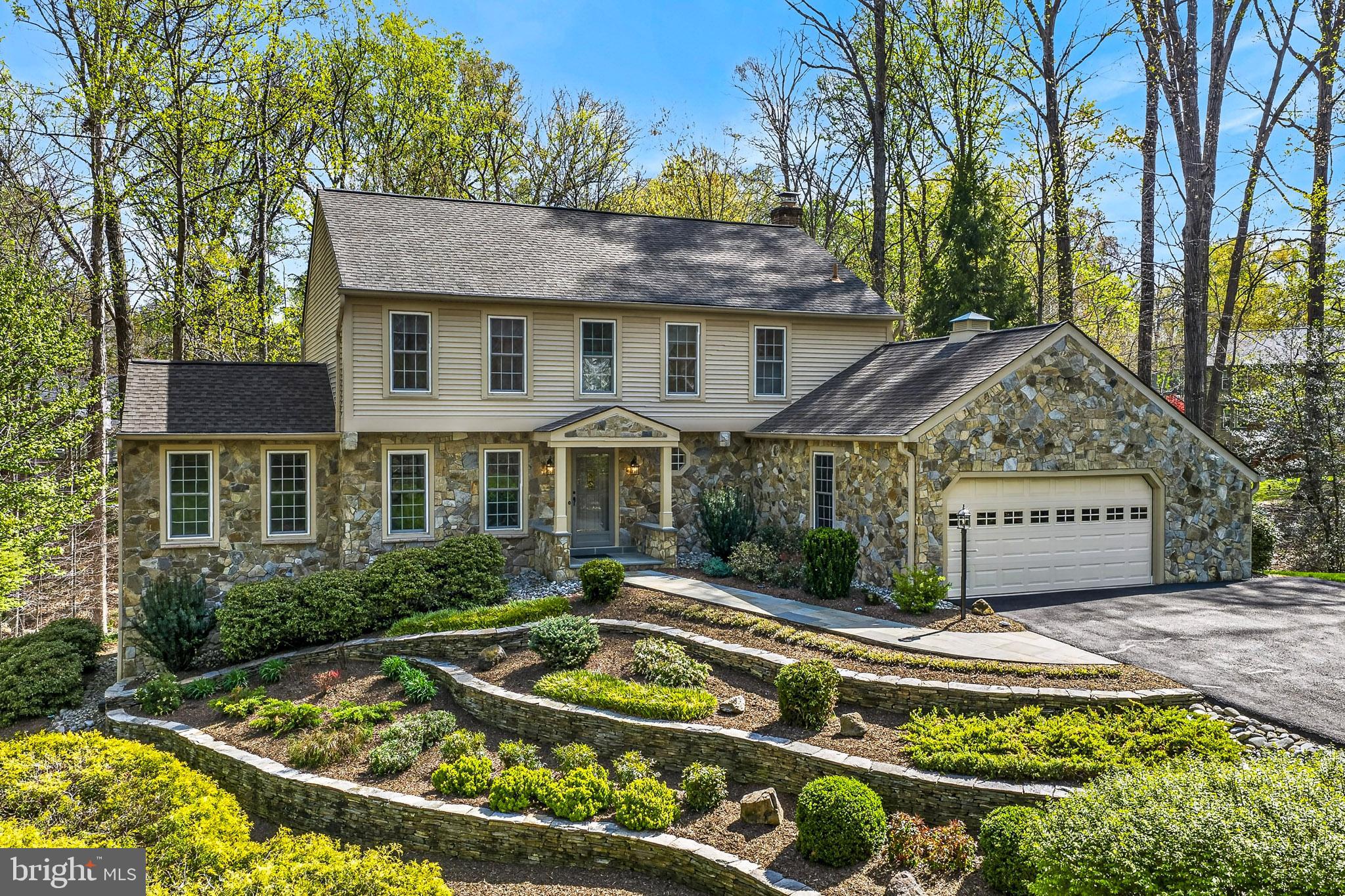 FAIRFAX STATION - Residential