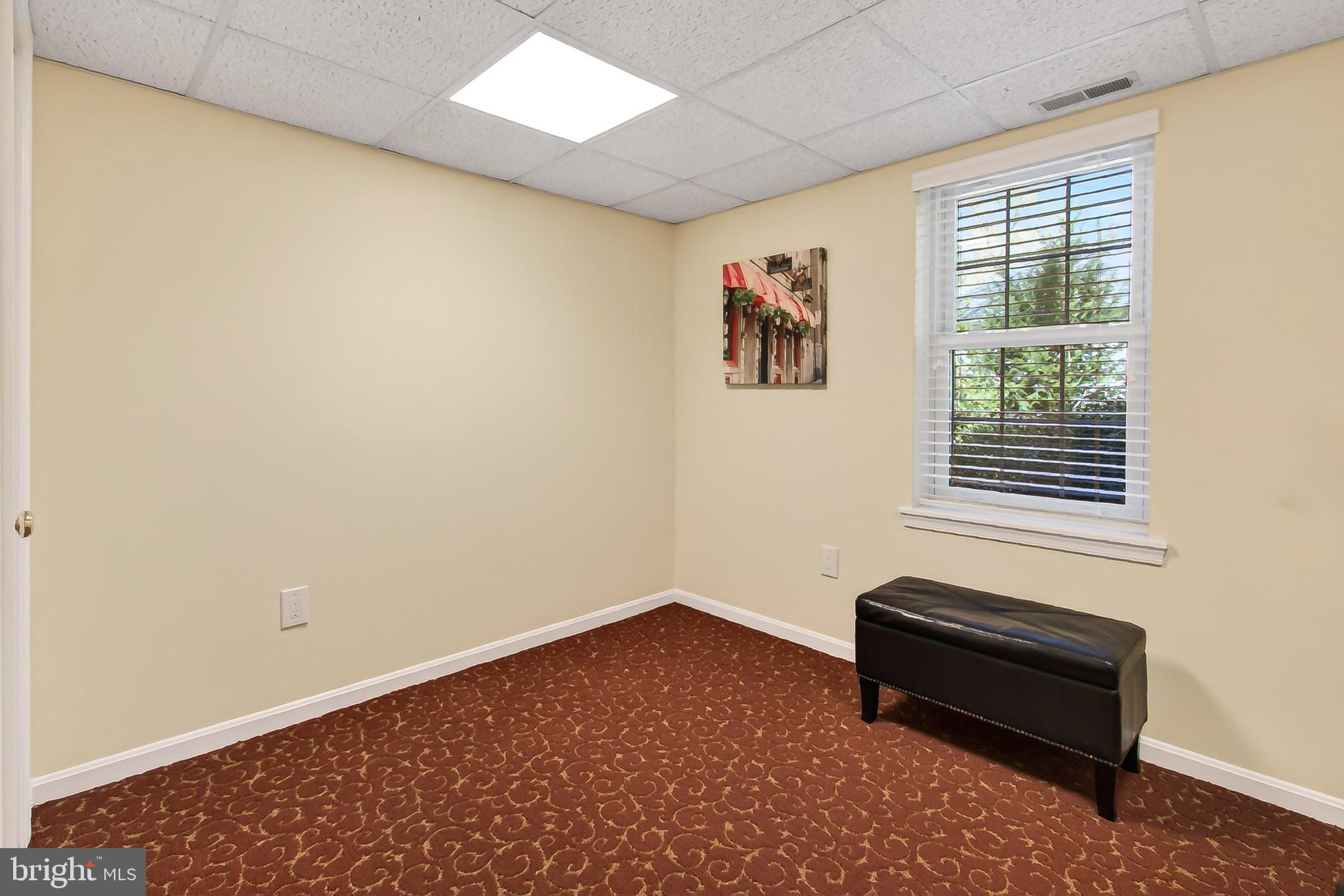 FAIRFAX STATION - Residential