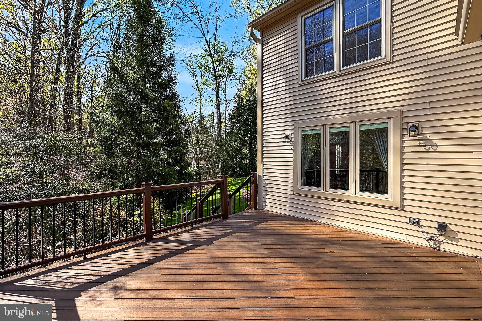 FAIRFAX STATION - Residential