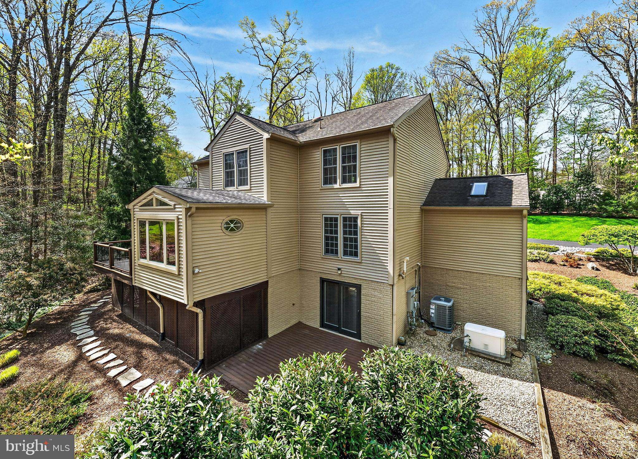 FAIRFAX STATION - Residential