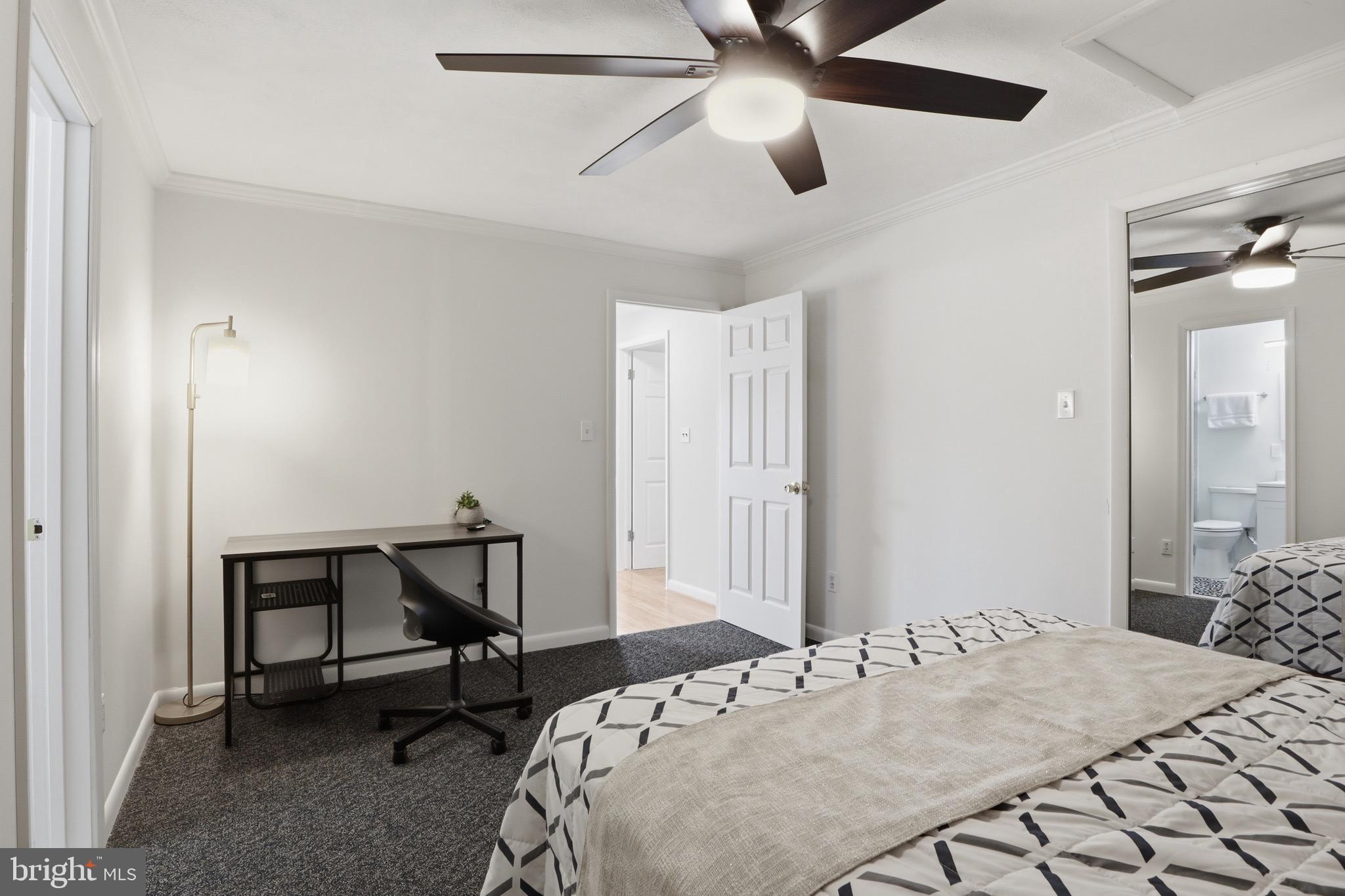 CEDAR BEACH - Residential