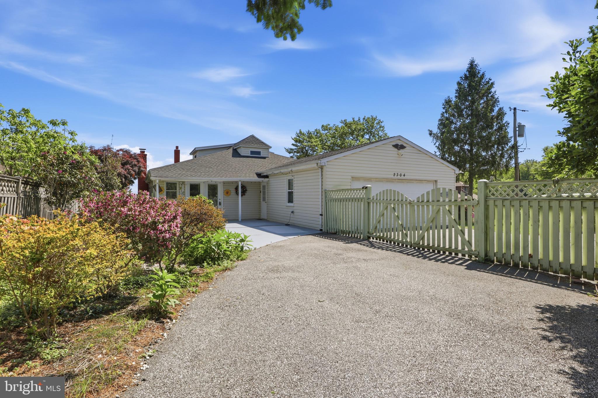 CEDAR BEACH - Residential