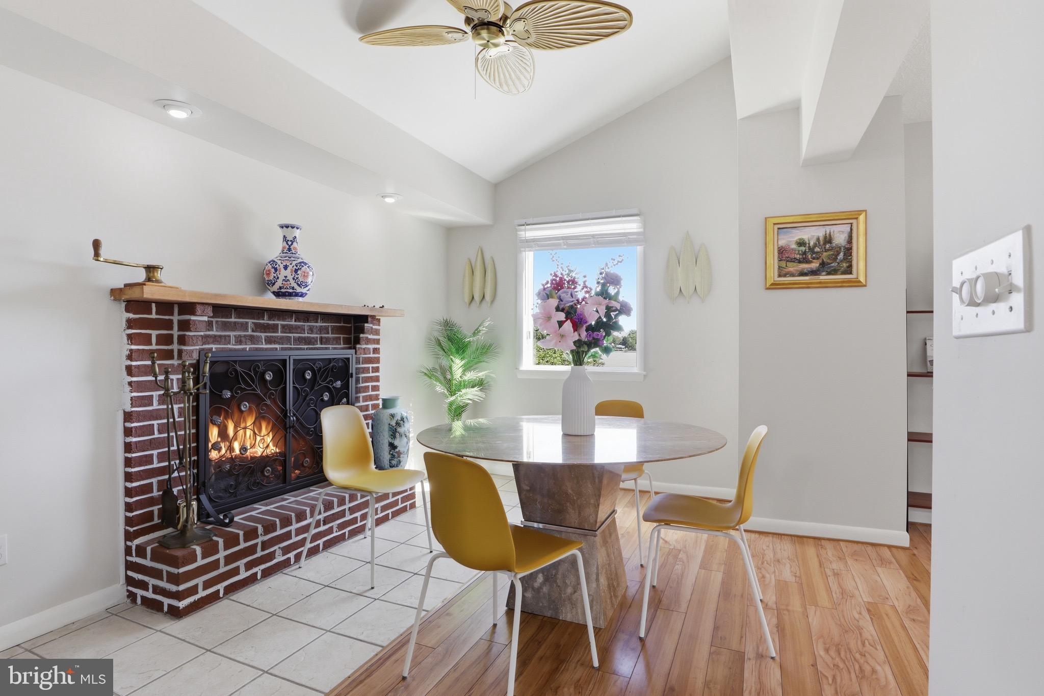 CEDAR BEACH - Residential