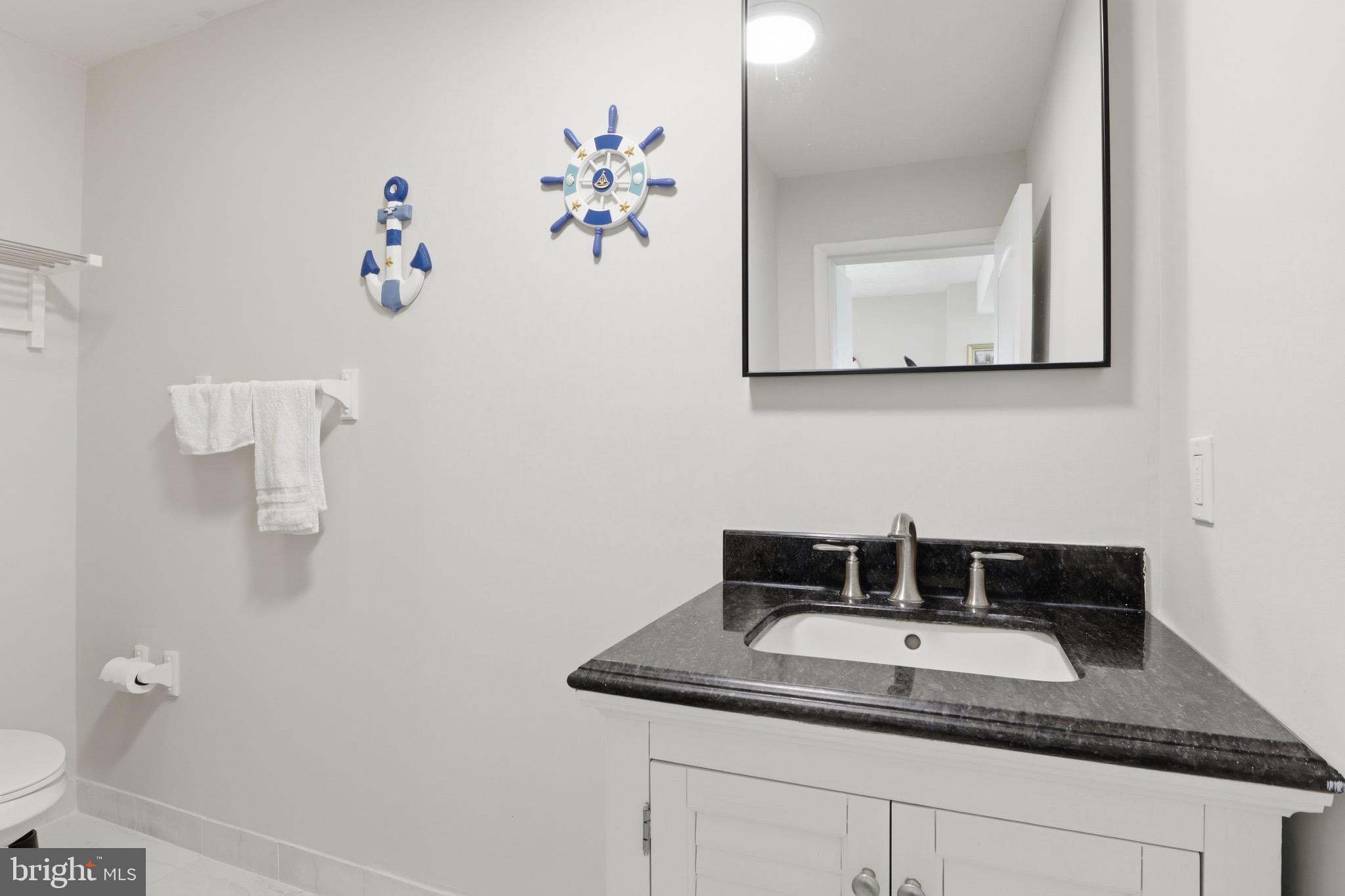 CEDAR BEACH - Residential