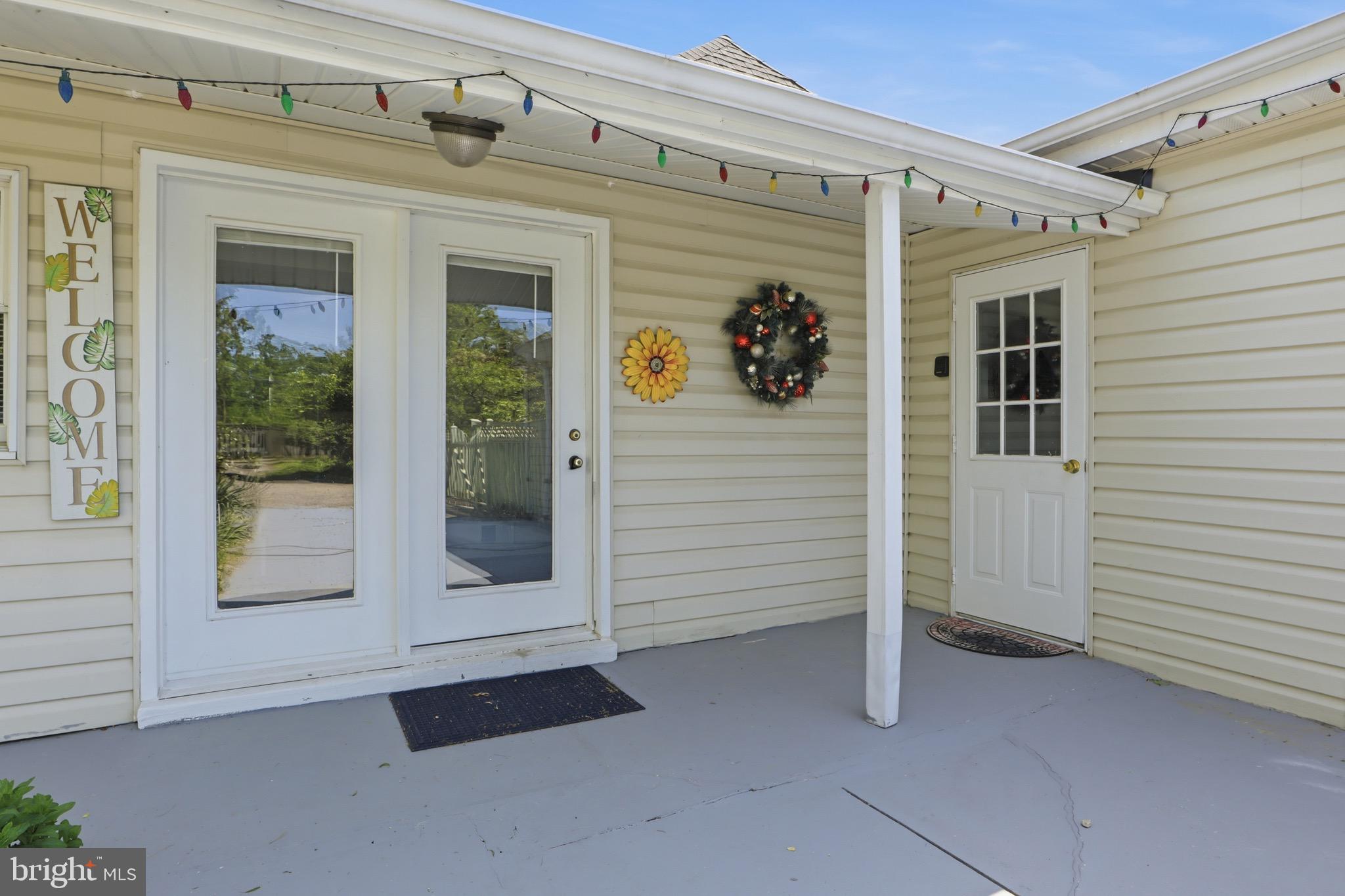 CEDAR BEACH - Residential