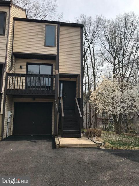 Townhouse For Rent - 3229 Champions Drive<br/> WILMINGTON, DE 19808