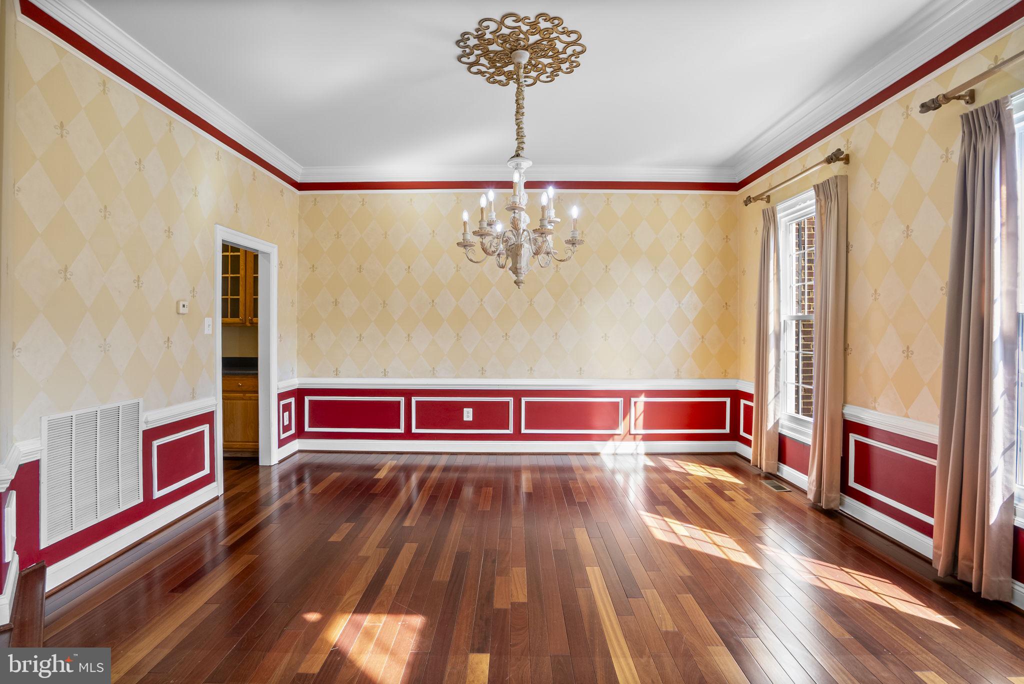 3 SWEETWOOD COURT