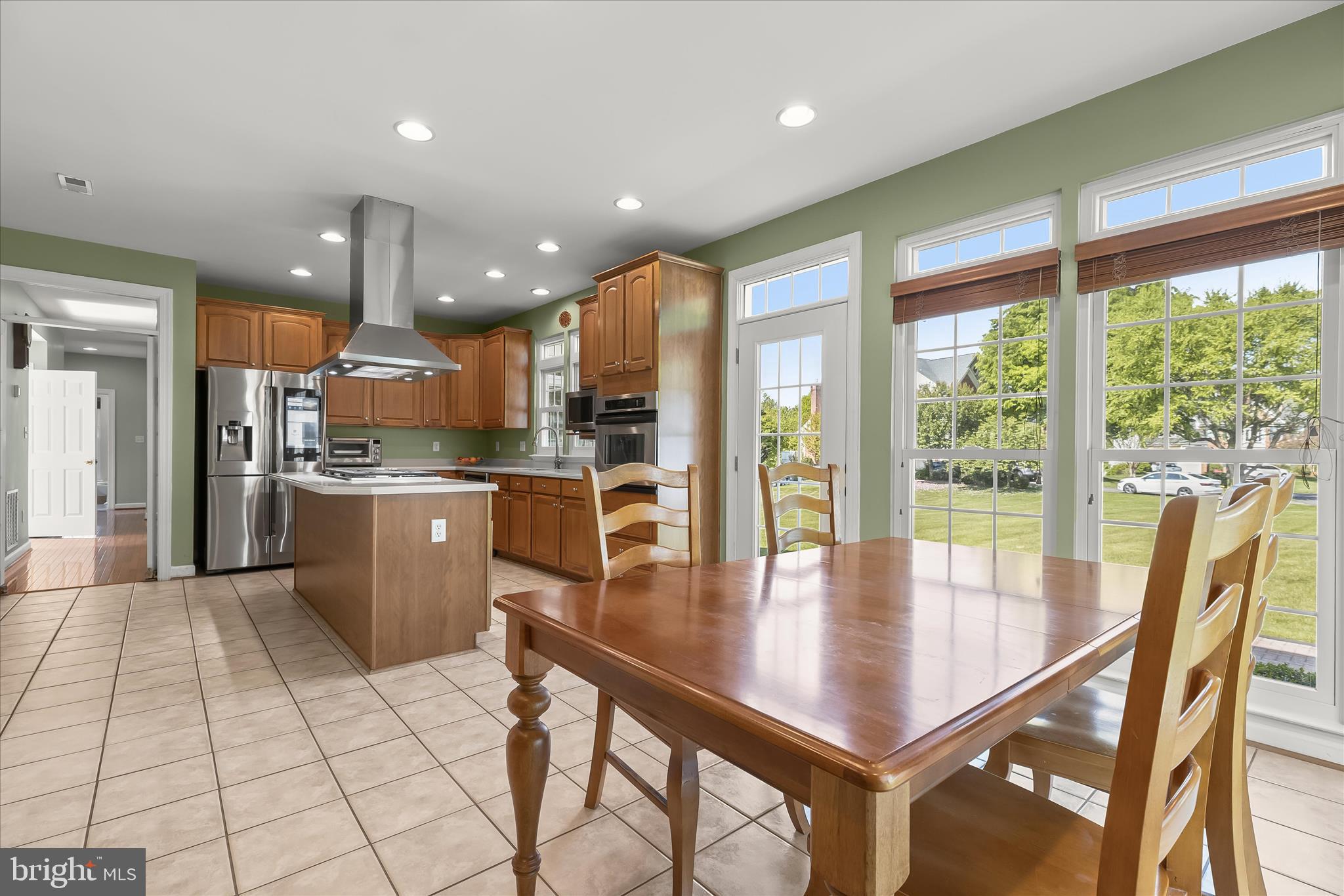 GROVEMONT - Residential