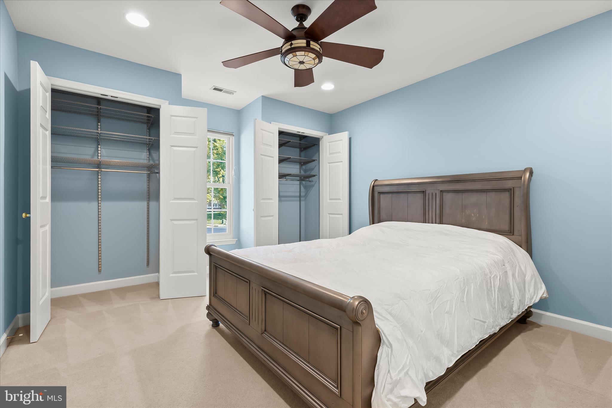 GROVEMONT - Residential