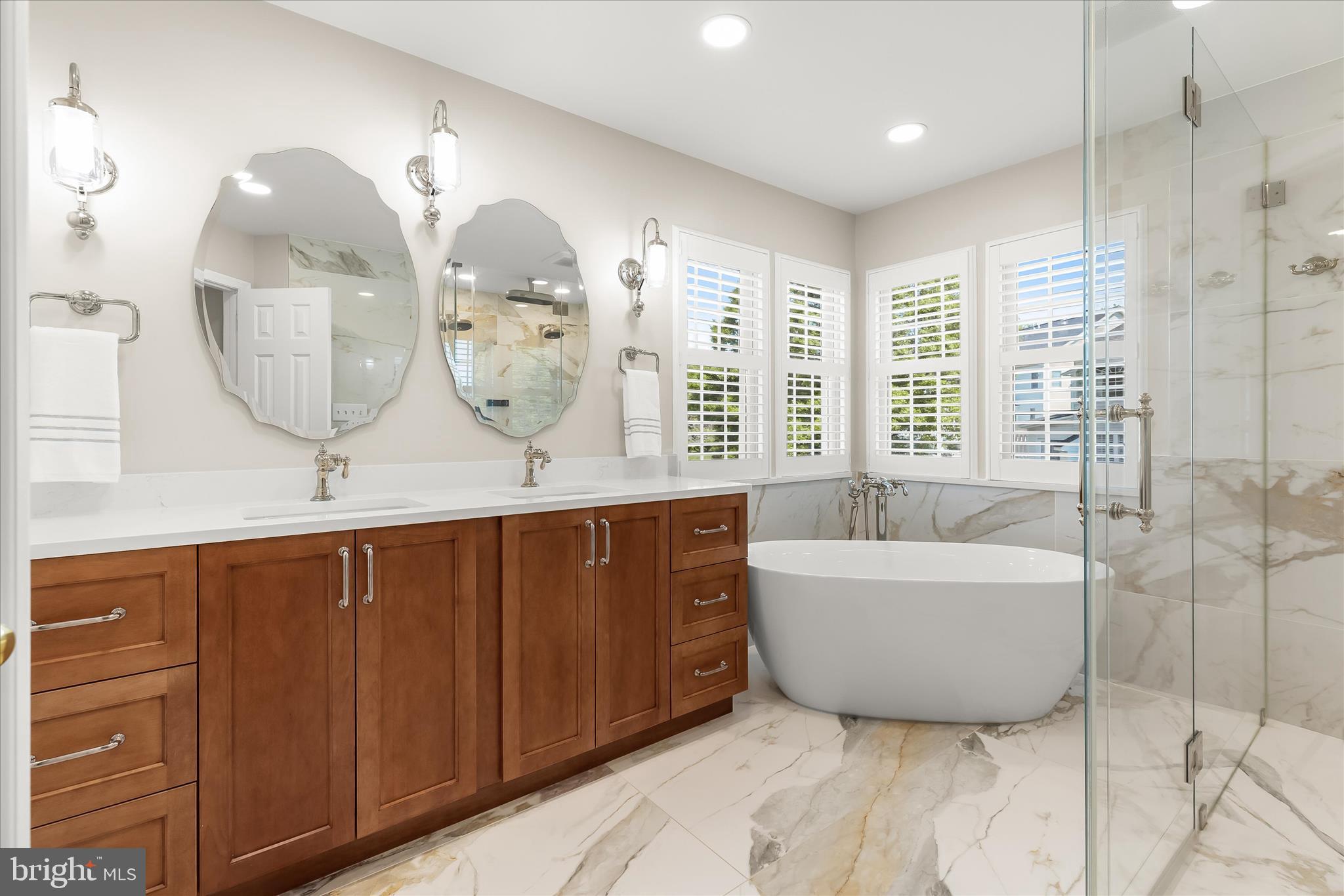 GROVEMONT - Residential