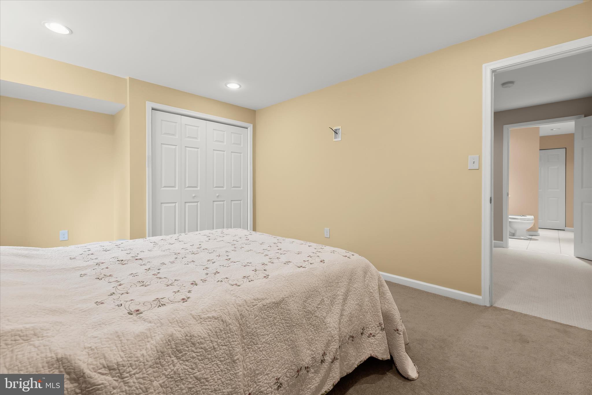 GROVEMONT - Residential