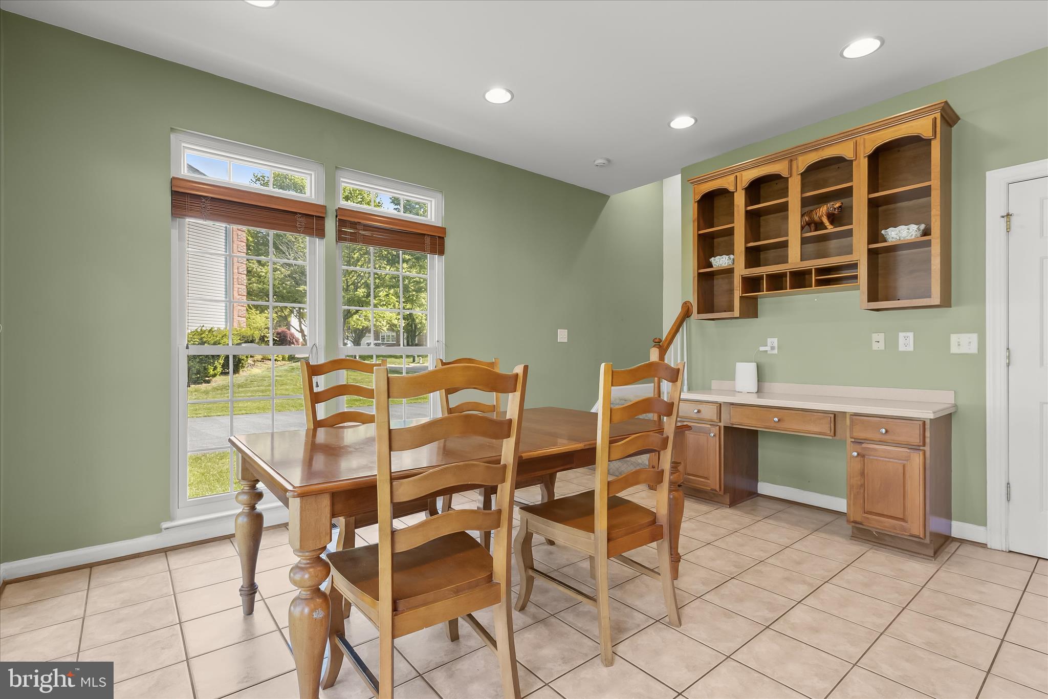 GROVEMONT - Residential