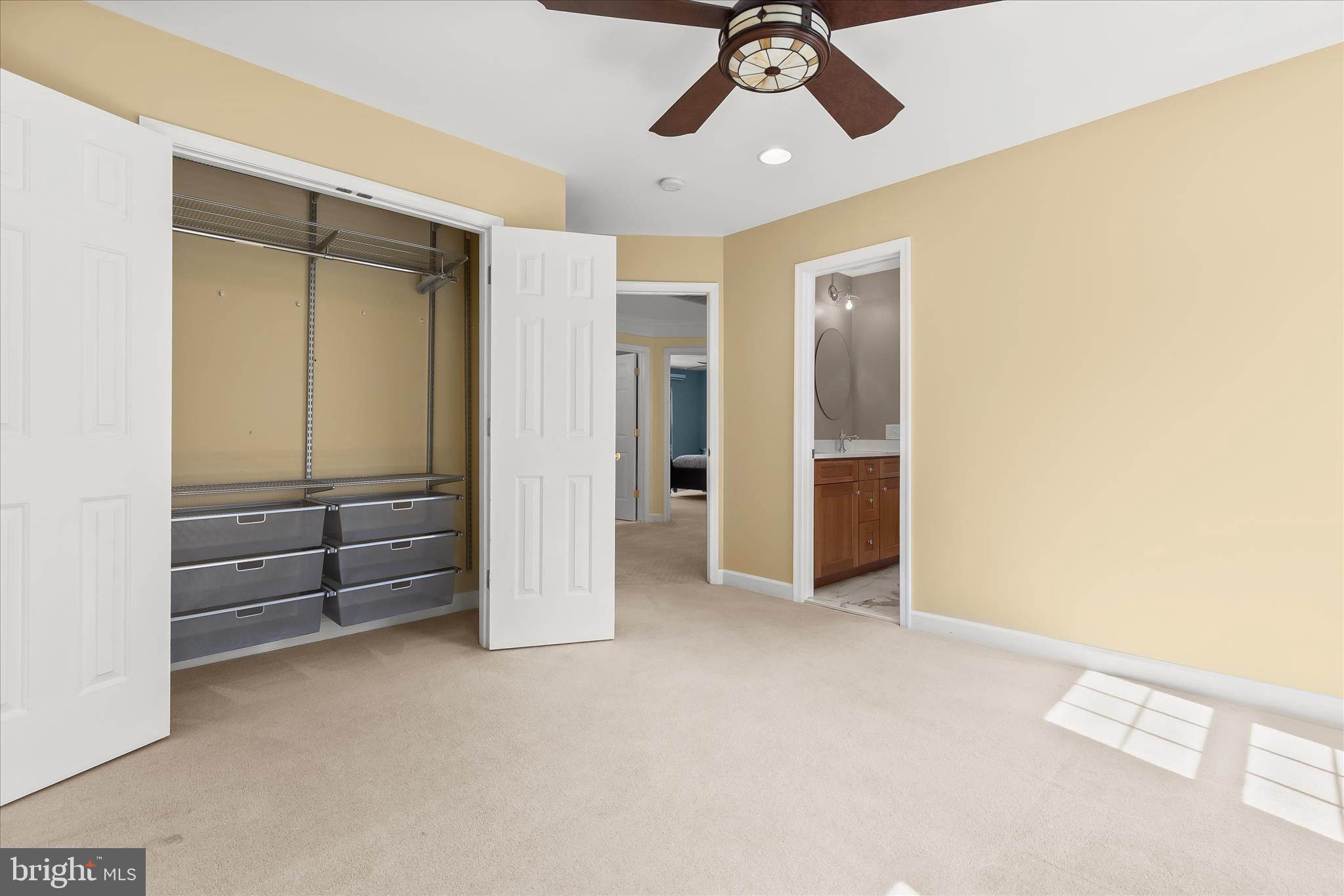 GROVEMONT - Residential