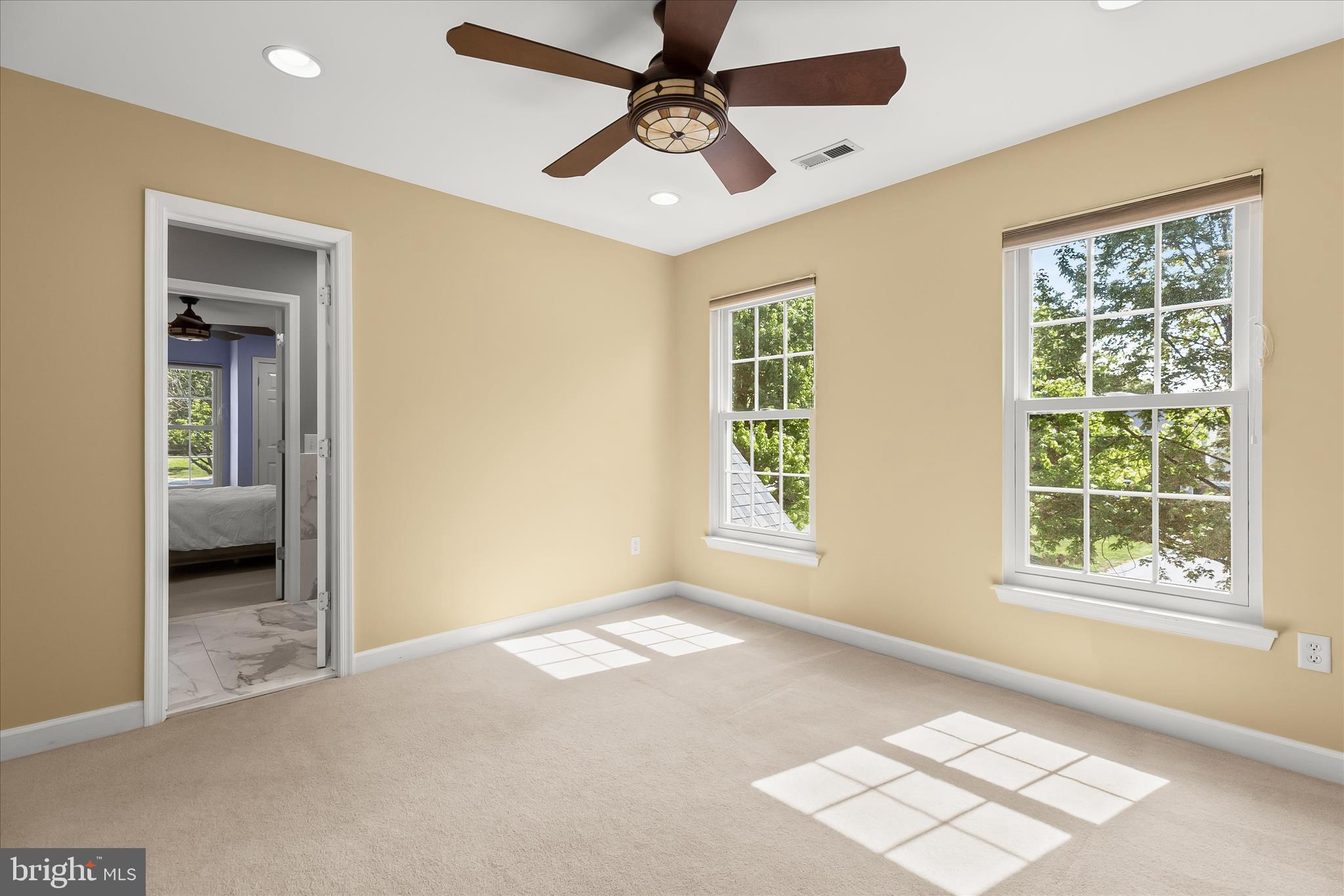 GROVEMONT - Residential