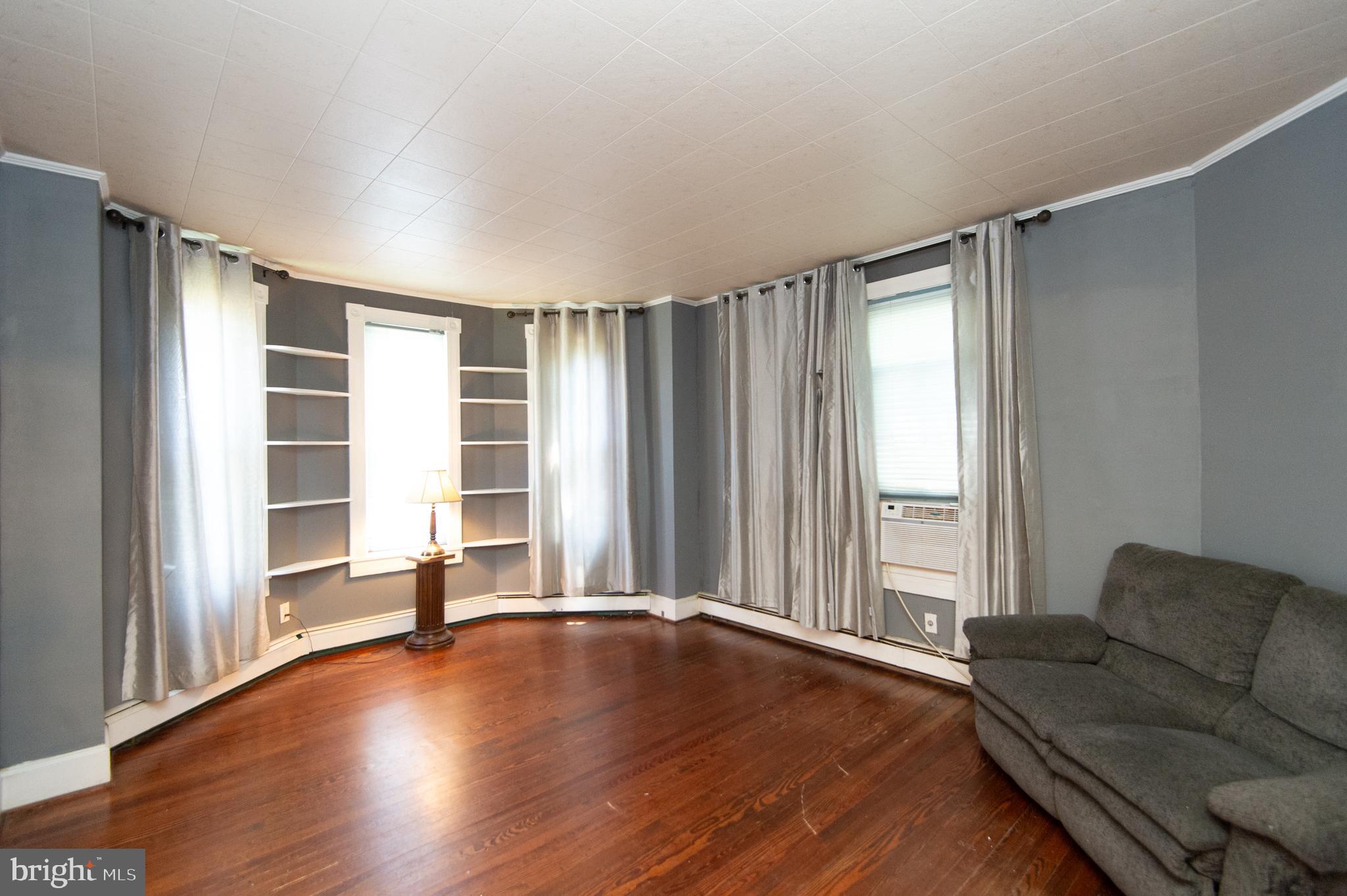 CAMBRIDGE - Residential