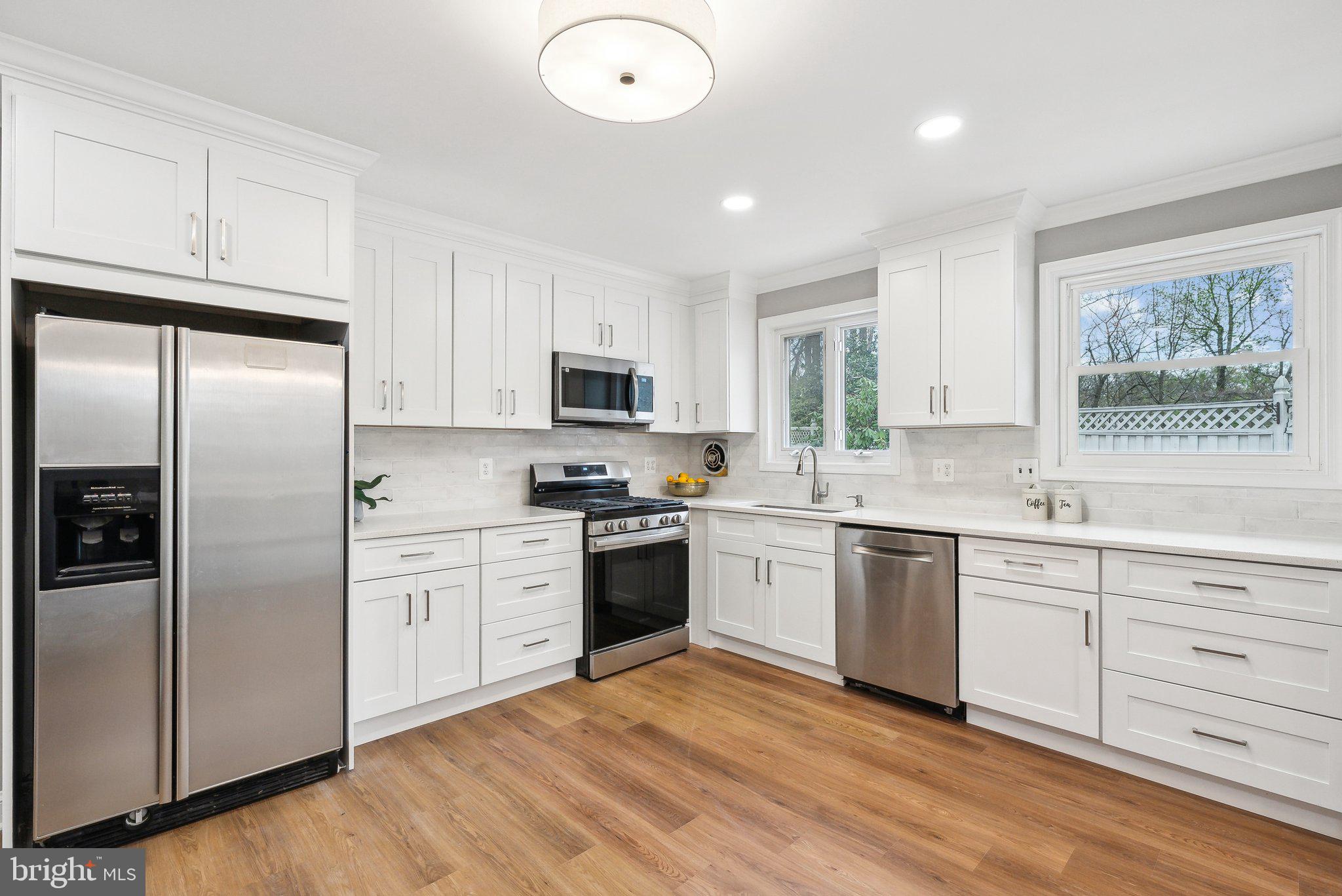 MONTROSE WOODS - Residential