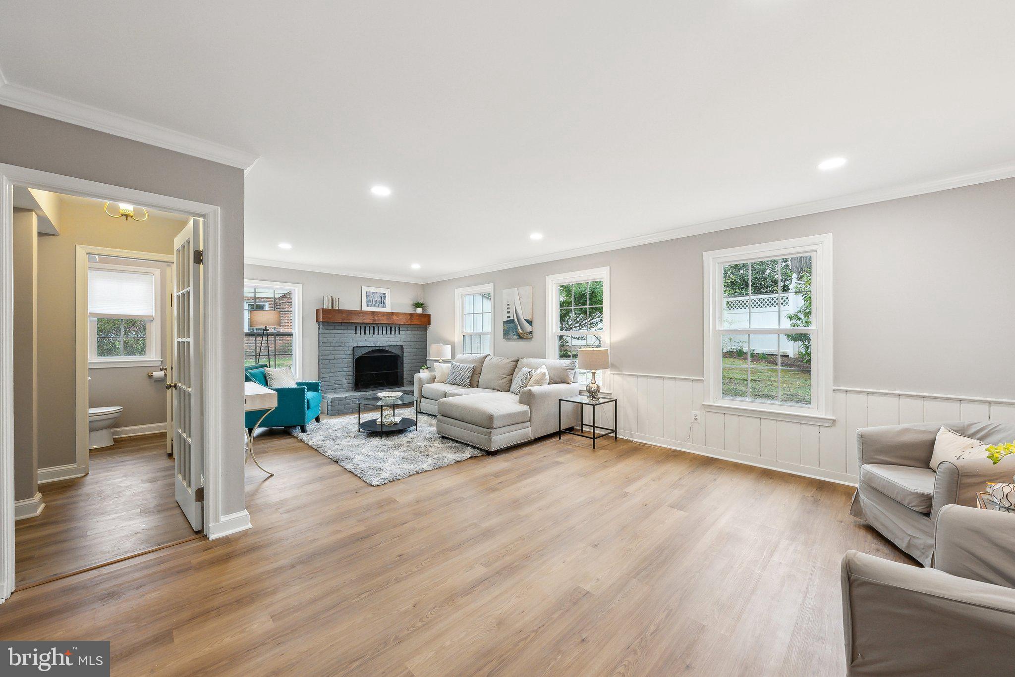 MONTROSE WOODS - Residential