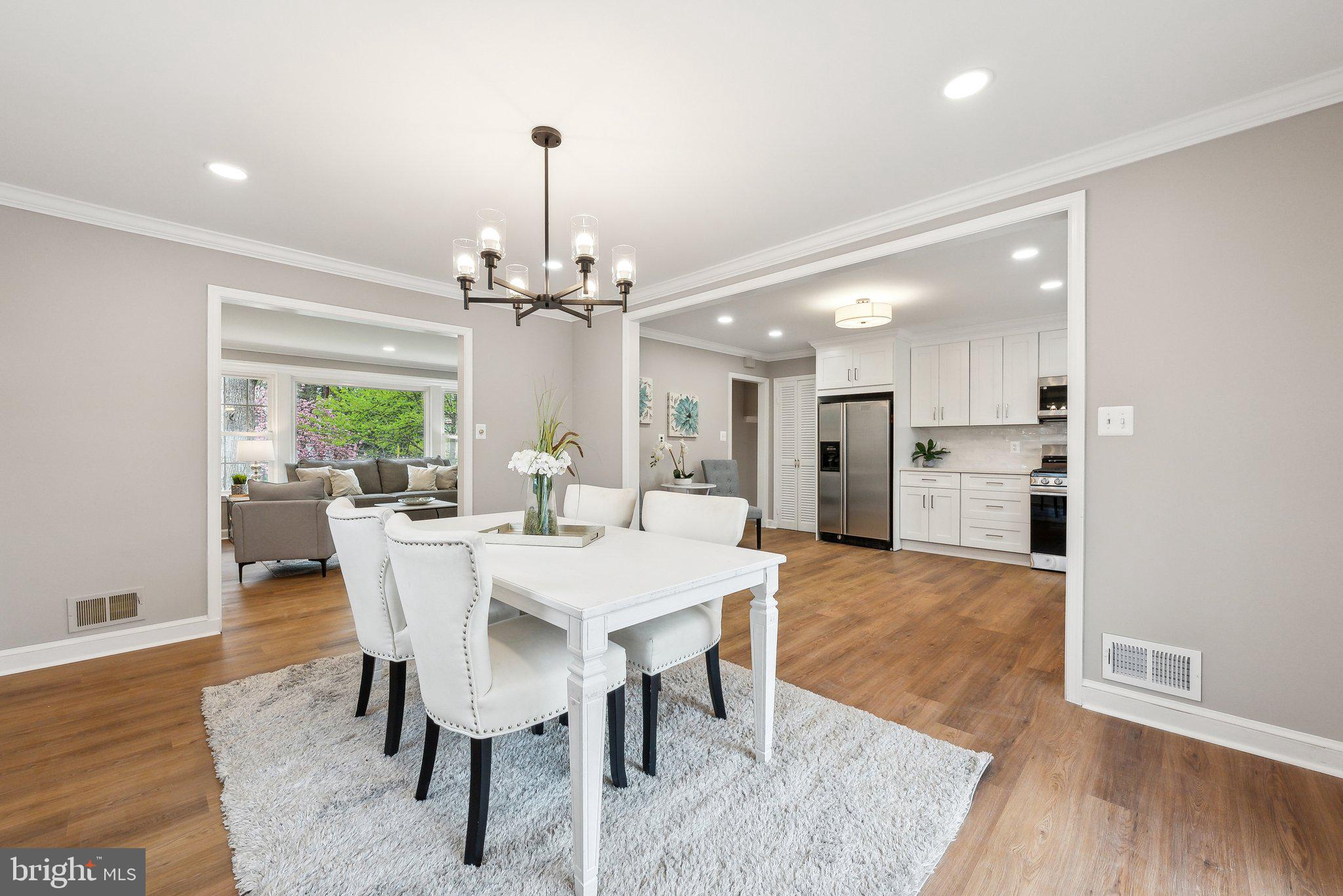 MONTROSE WOODS - Residential