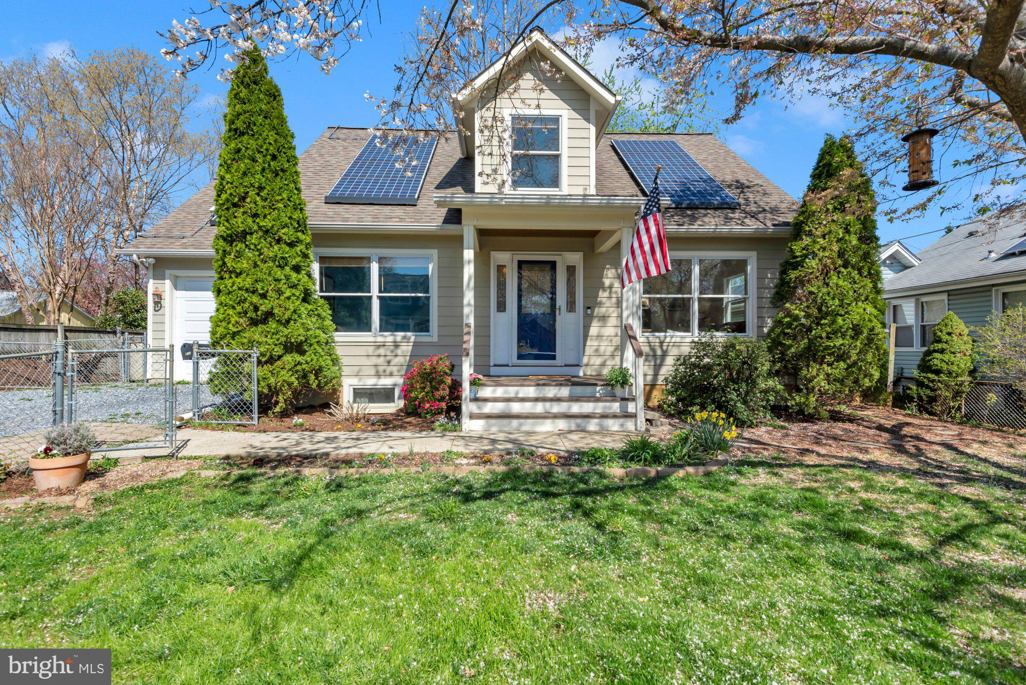 704 SEVERN AVENUE