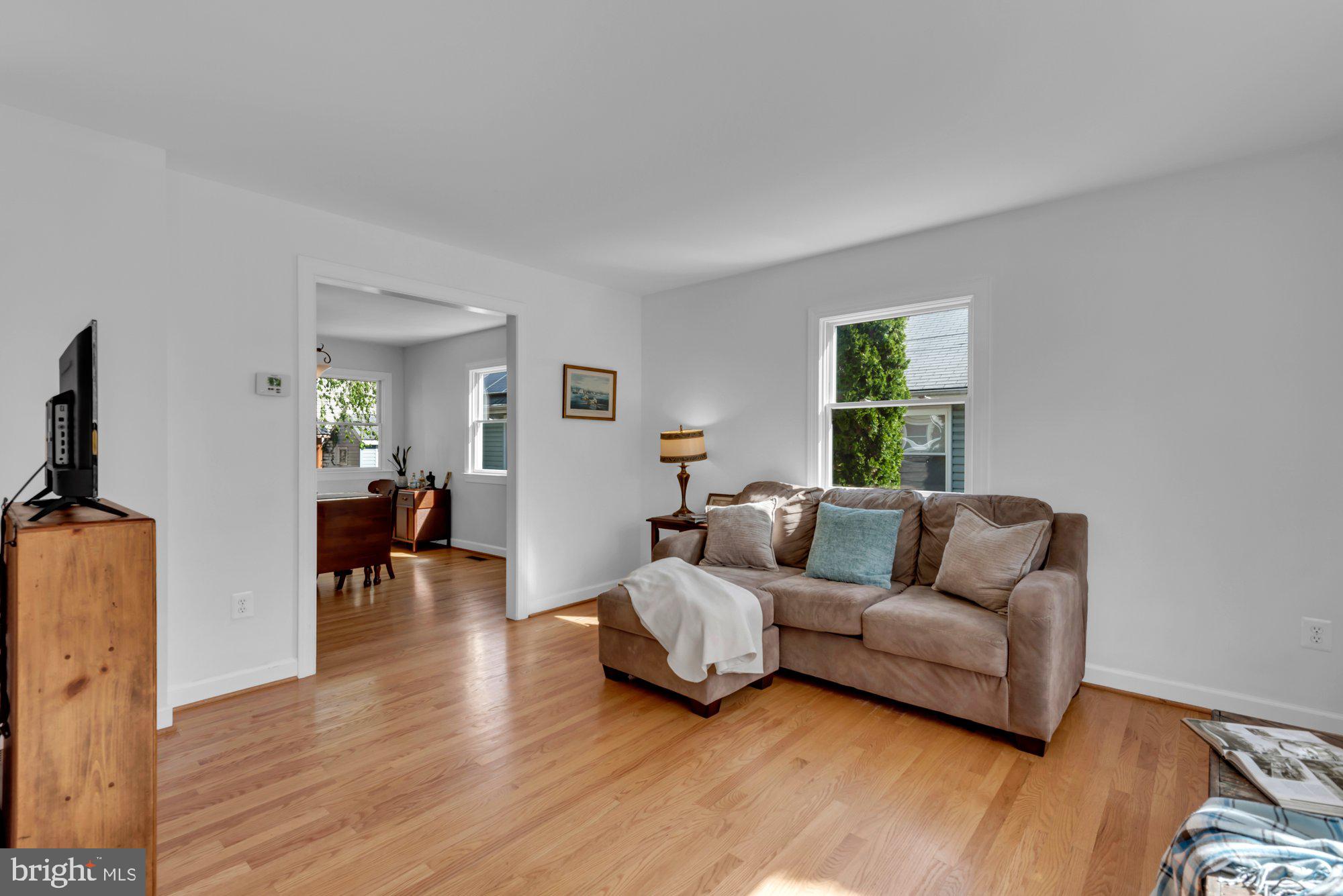 704 SEVERN AVENUE