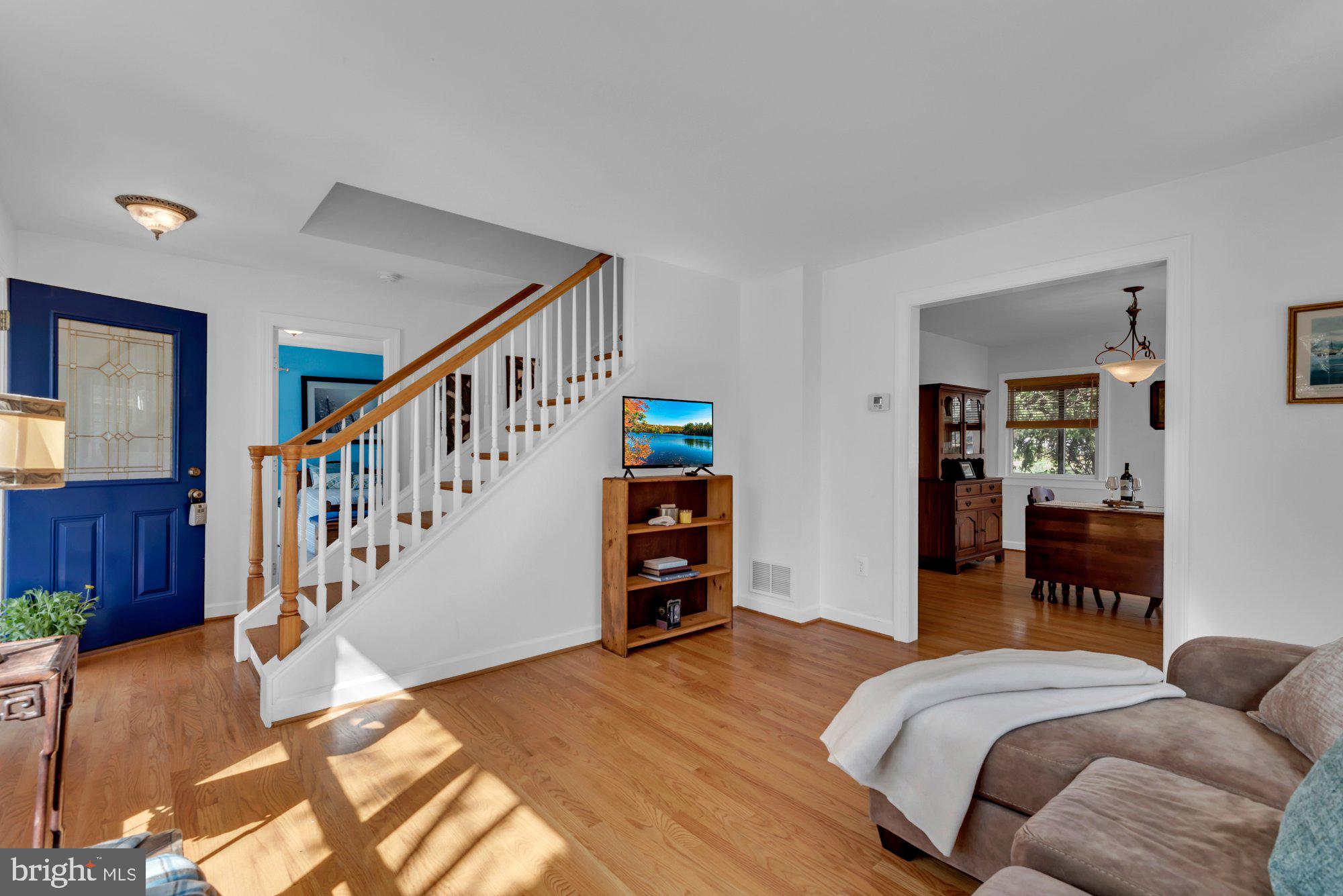 704 SEVERN AVENUE