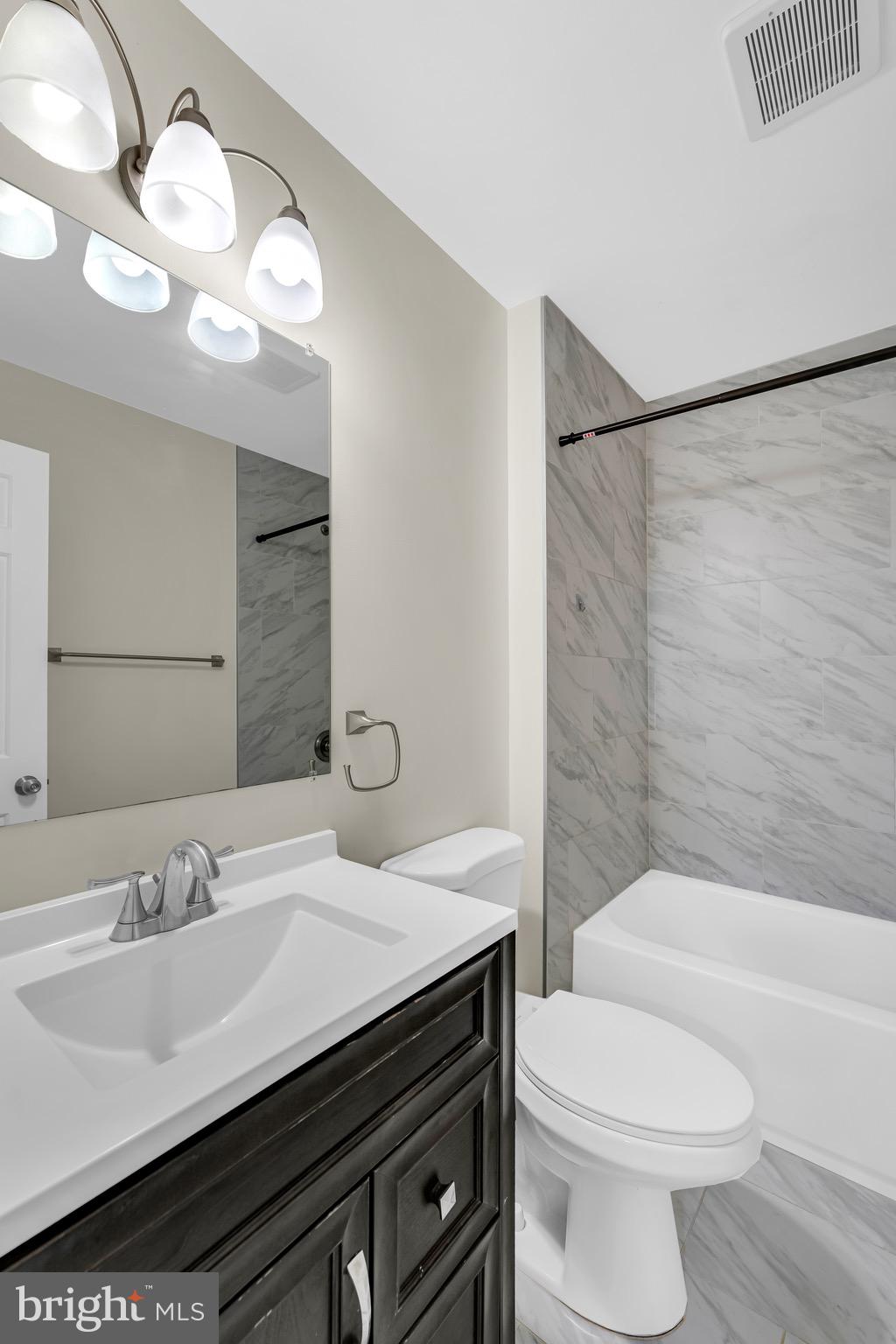 PROSPECT KNOLLS - Residential