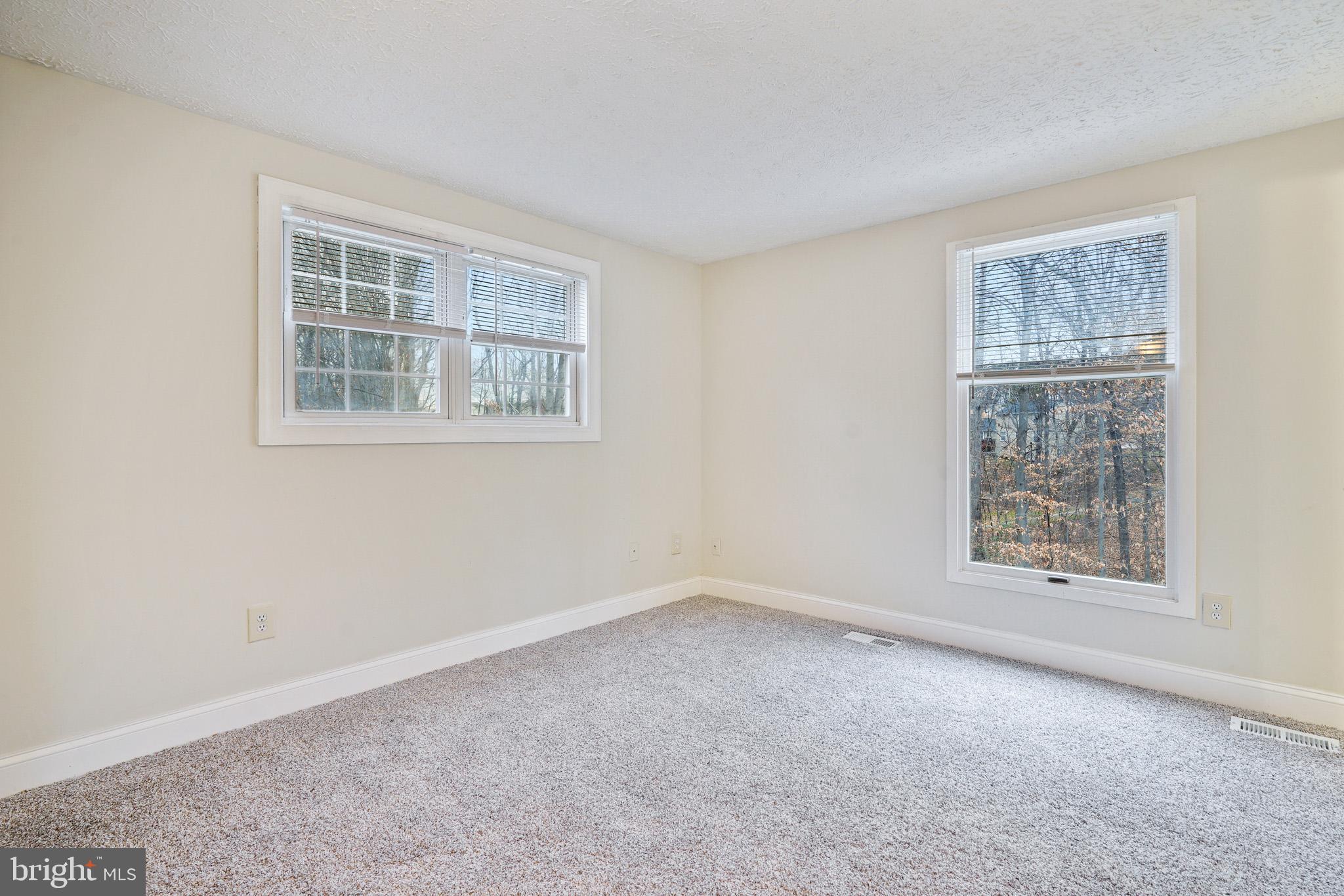 SUMMER HILL ESTATES - Residential Lease