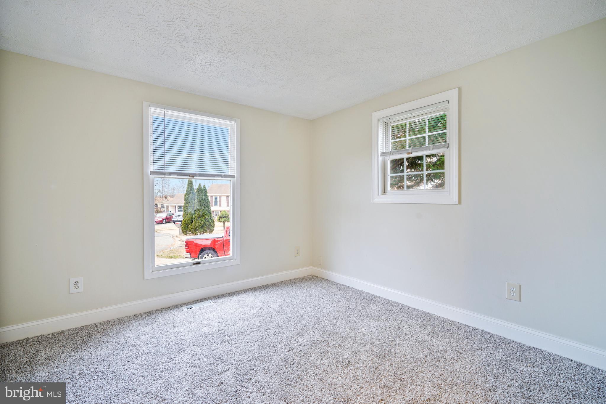 SUMMER HILL ESTATES - Residential Lease