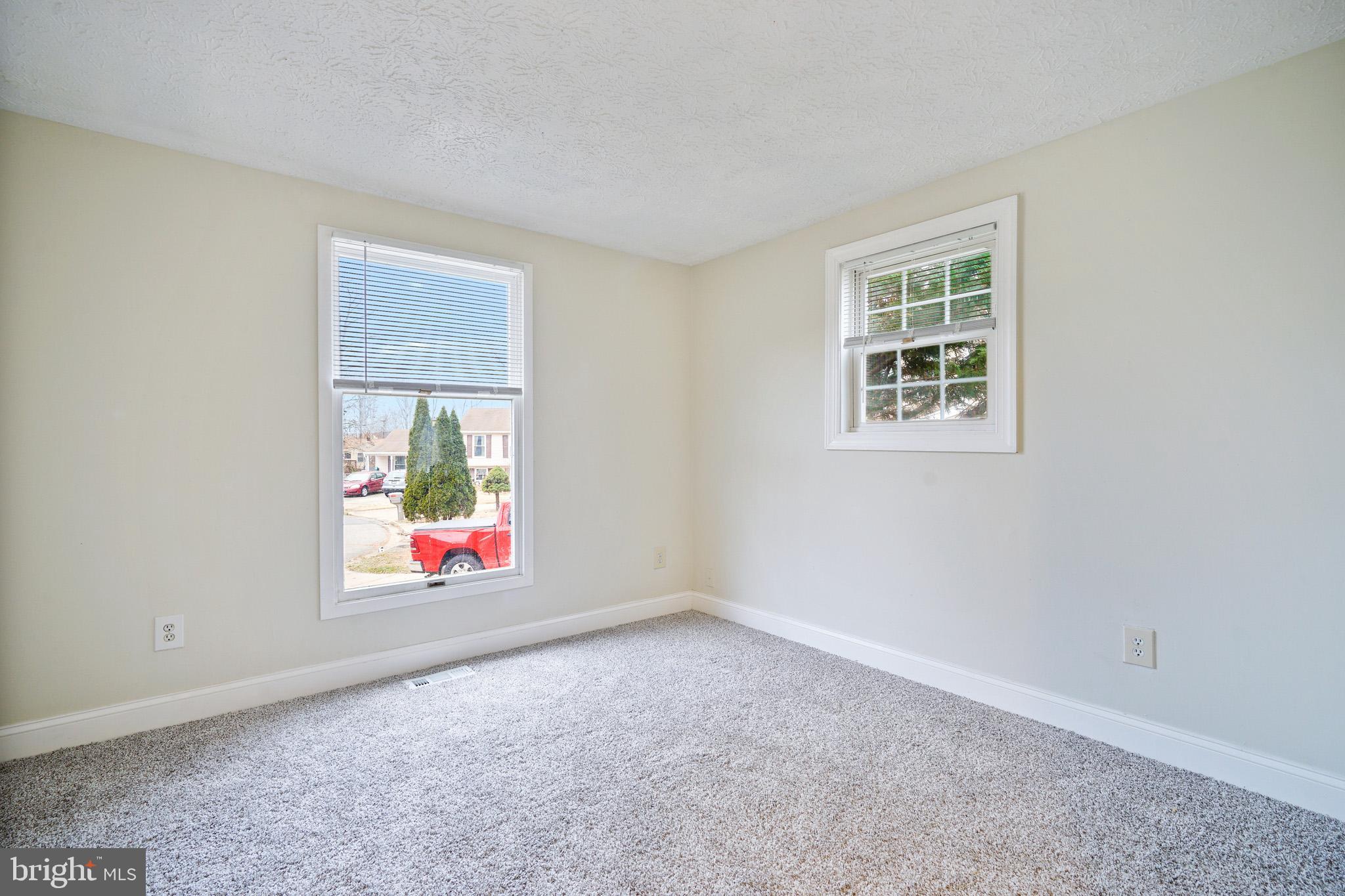 SUMMER HILL ESTATES - Residential Lease