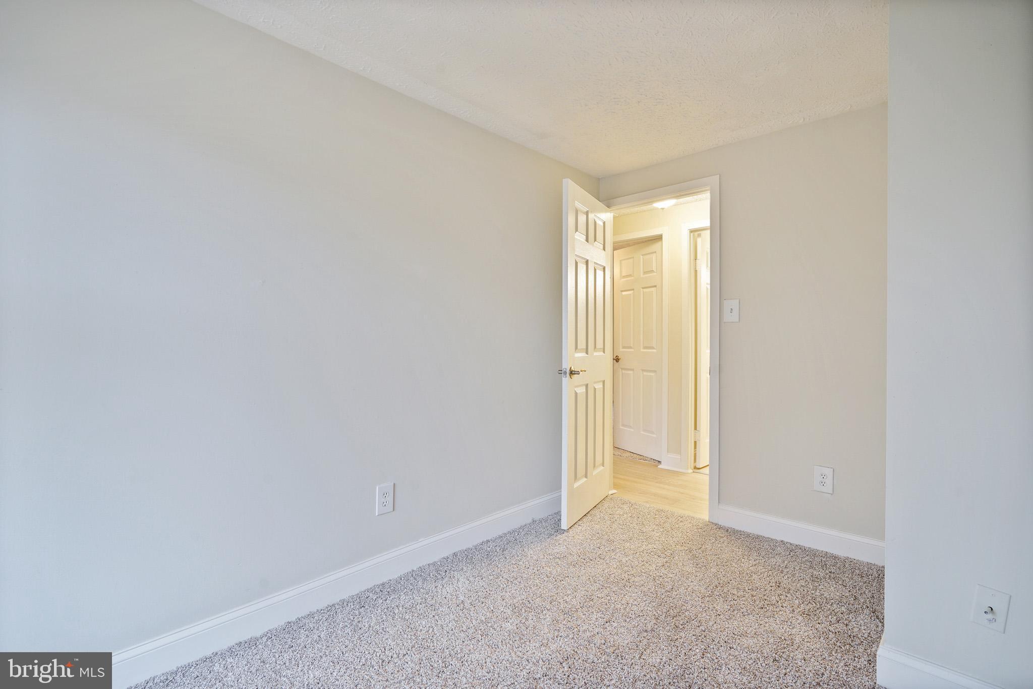 SUMMER HILL ESTATES - Residential Lease