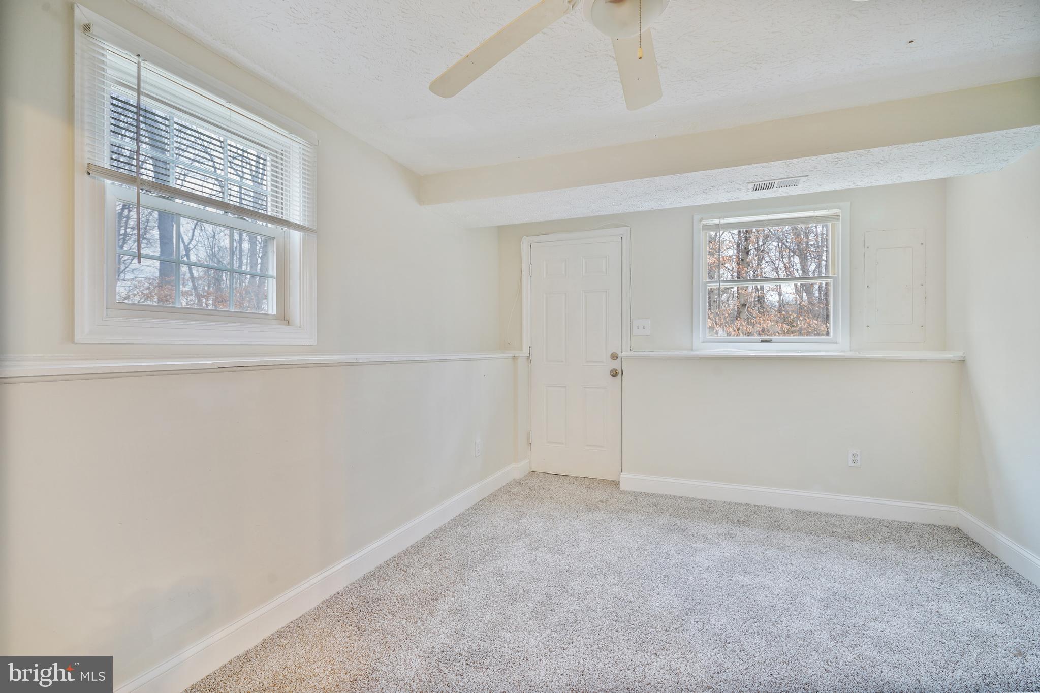 SUMMER HILL ESTATES - Residential Lease