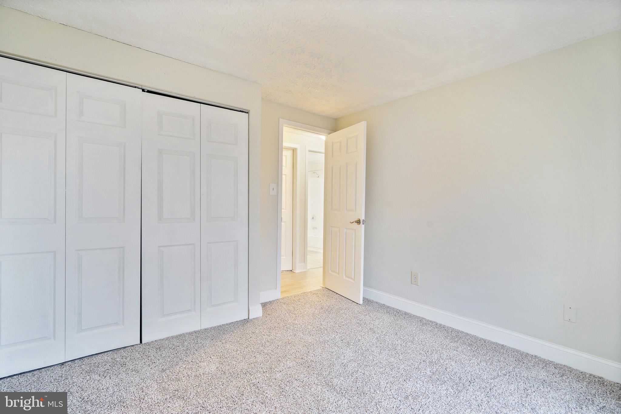 SUMMER HILL ESTATES - Residential Lease