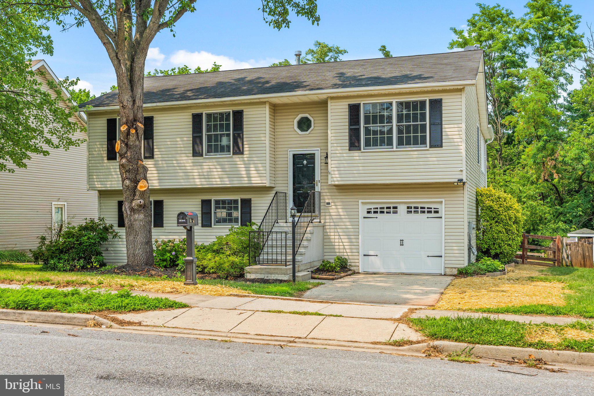 1015 CHERYLS COURT