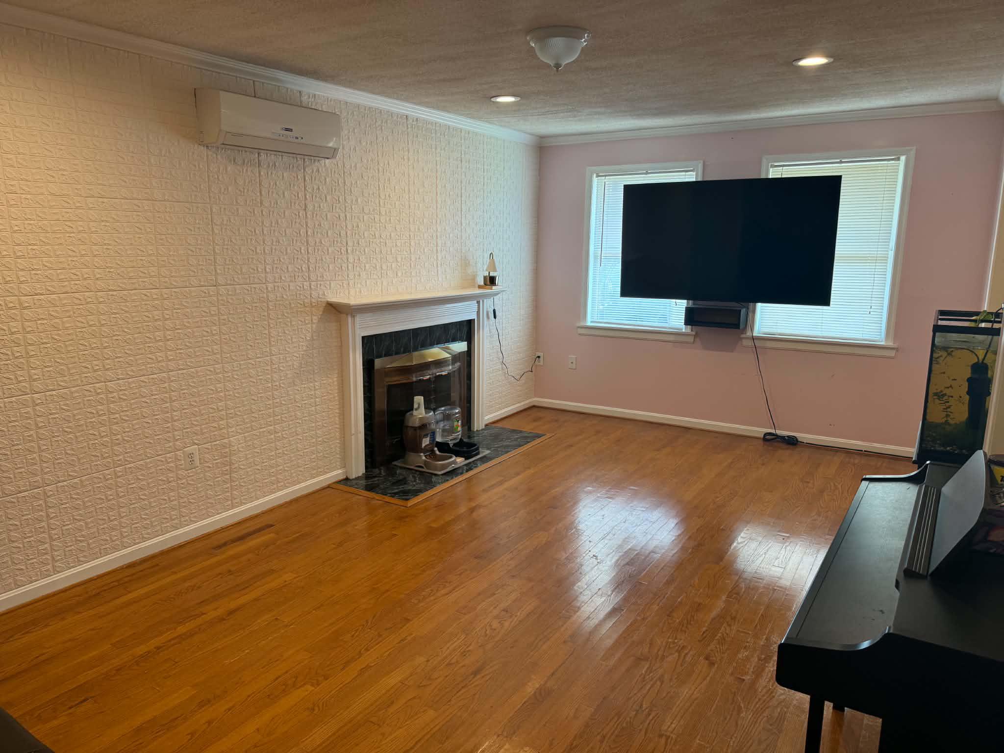 WEST SPRINGFIELD VILLAGE - Residential